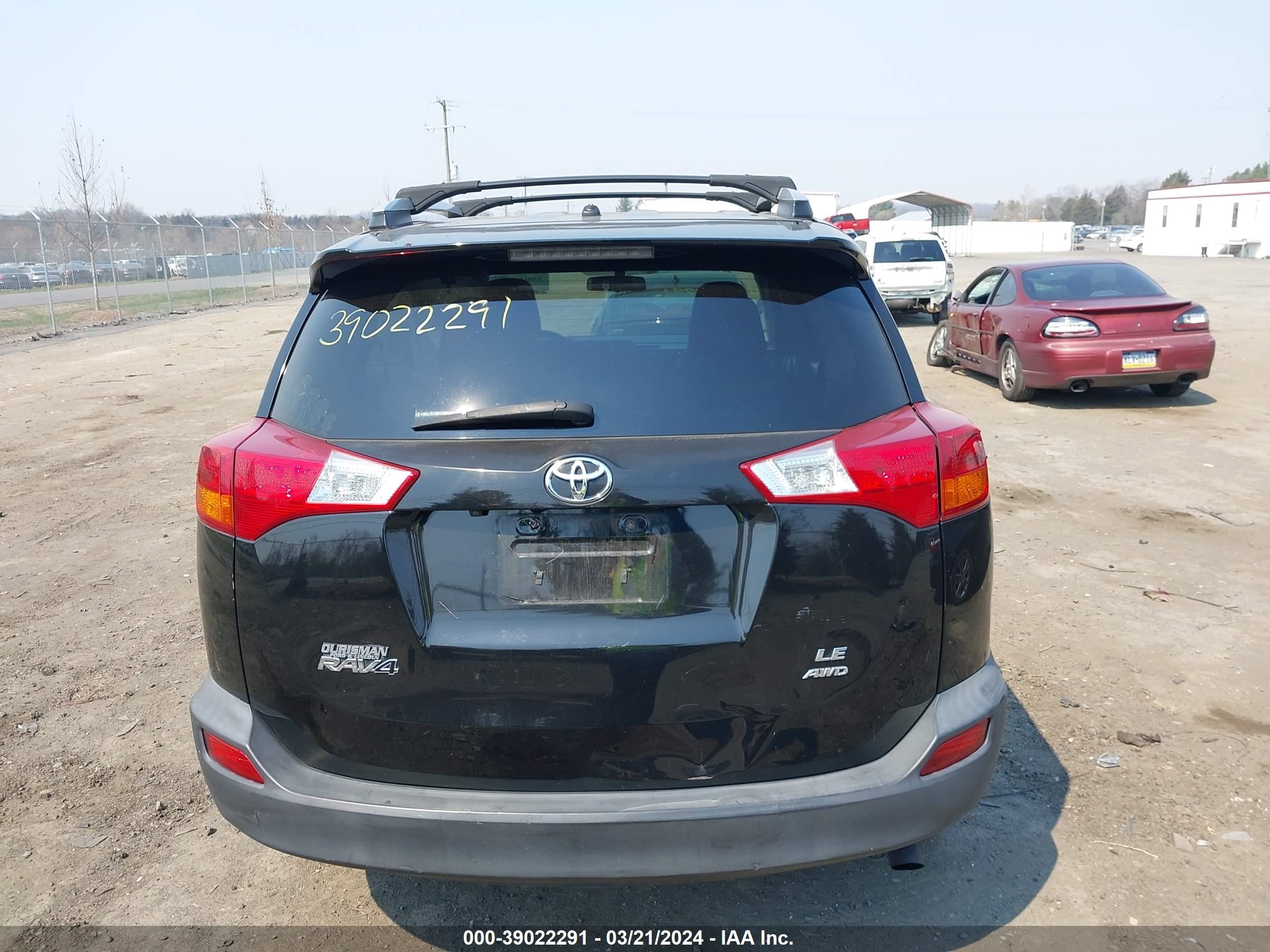 Photo 15 VIN: 2T3BFREVXDW121801 - TOYOTA RAV 4 