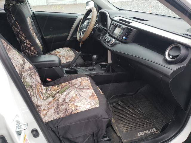 Photo 4 VIN: 2T3BFREVXGW445481 - TOYOTA RAV4 LE 