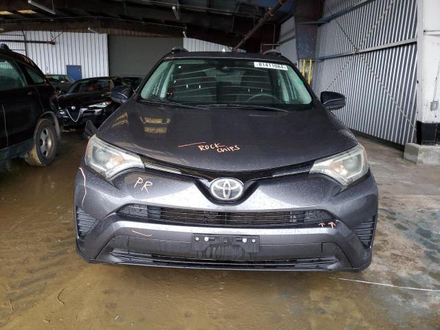 Photo 4 VIN: 2T3BFREVXHW560907 - TOYOTA RAV4 LE 