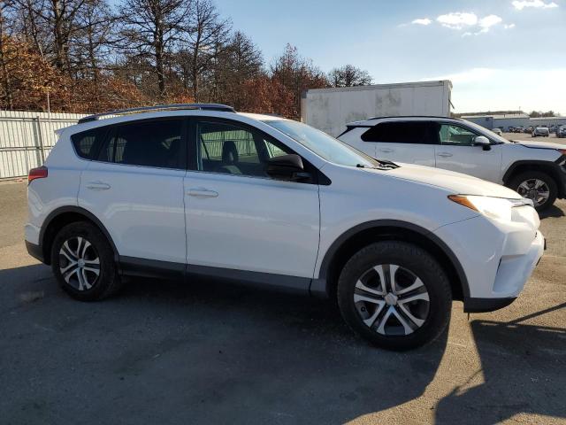 Photo 3 VIN: 2T3BFREVXHW619258 - TOYOTA RAV4 LE 