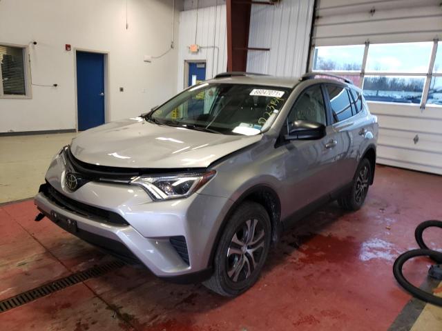 Photo 1 VIN: 2T3BFREVXJW850327 - TOYOTA RAV4 LE 