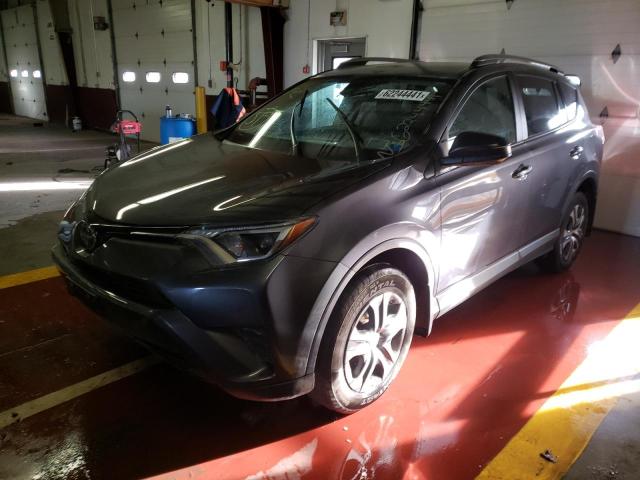 Photo 1 VIN: 2T3BFREVXJW854555 - TOYOTA RAV4 LE 