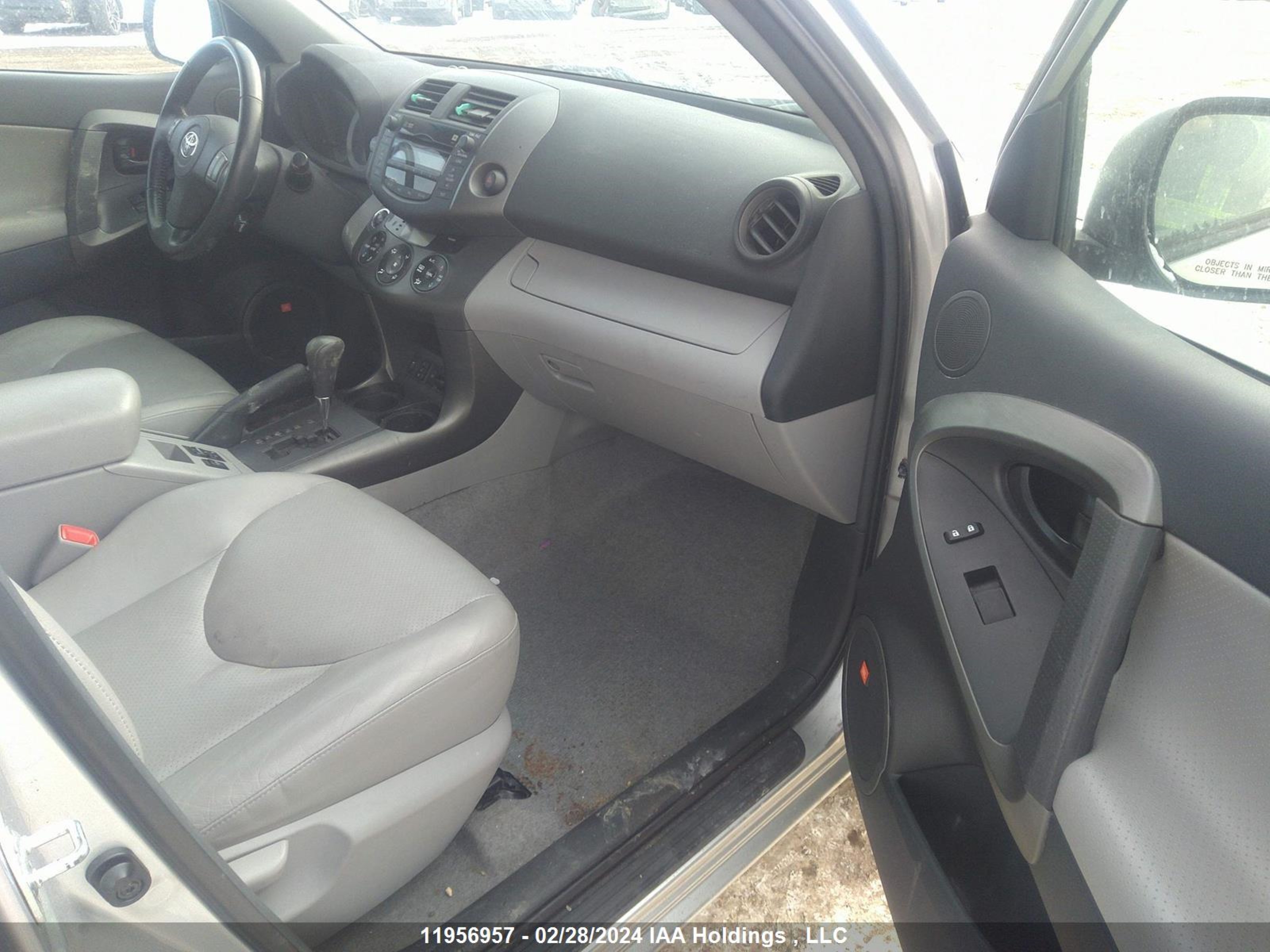 Photo 4 VIN: 2T3BK31V09W002029 - TOYOTA RAV 4 