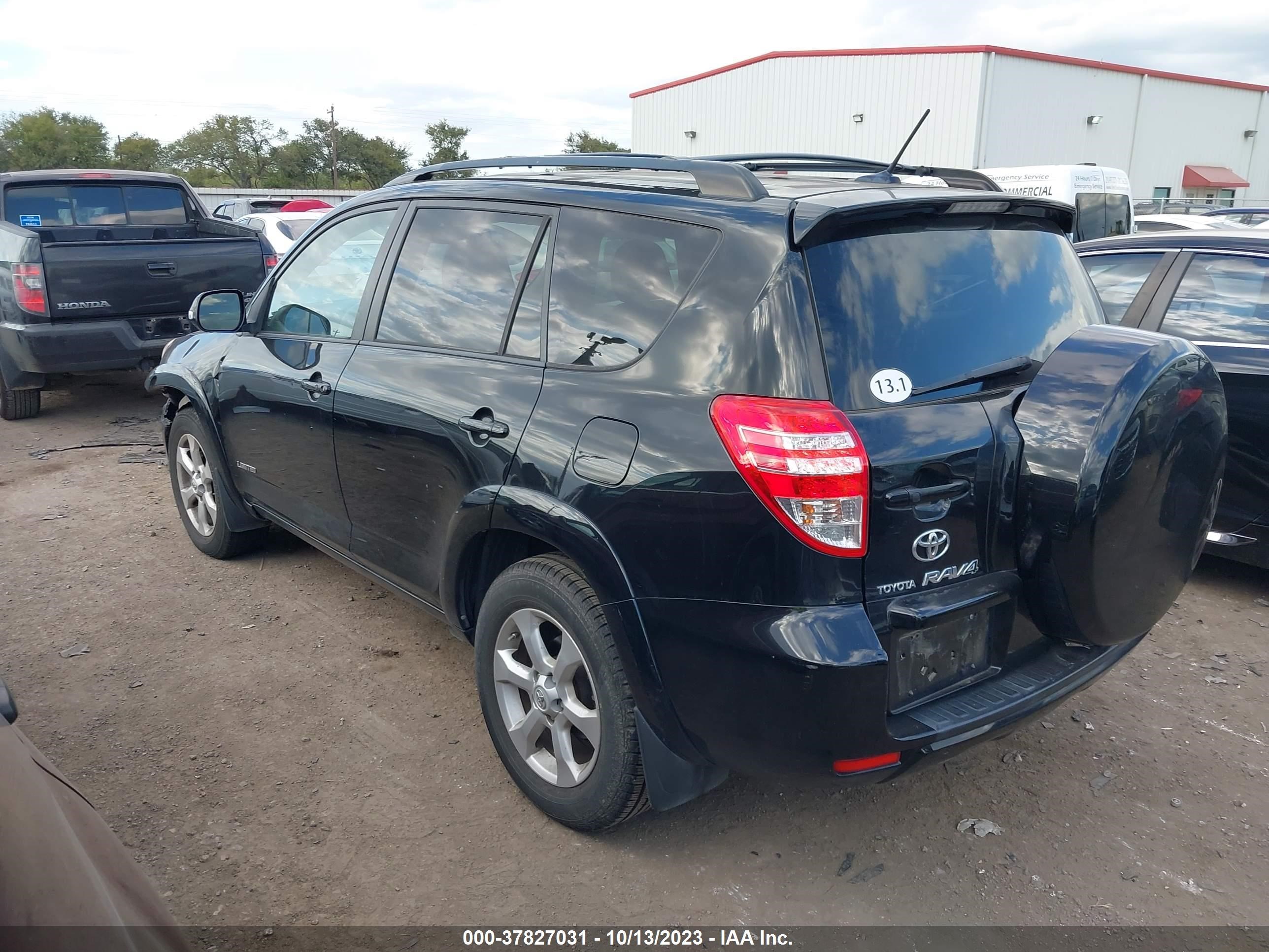 Photo 2 VIN: 2T3BK31V49W005290 - TOYOTA RAV 4 