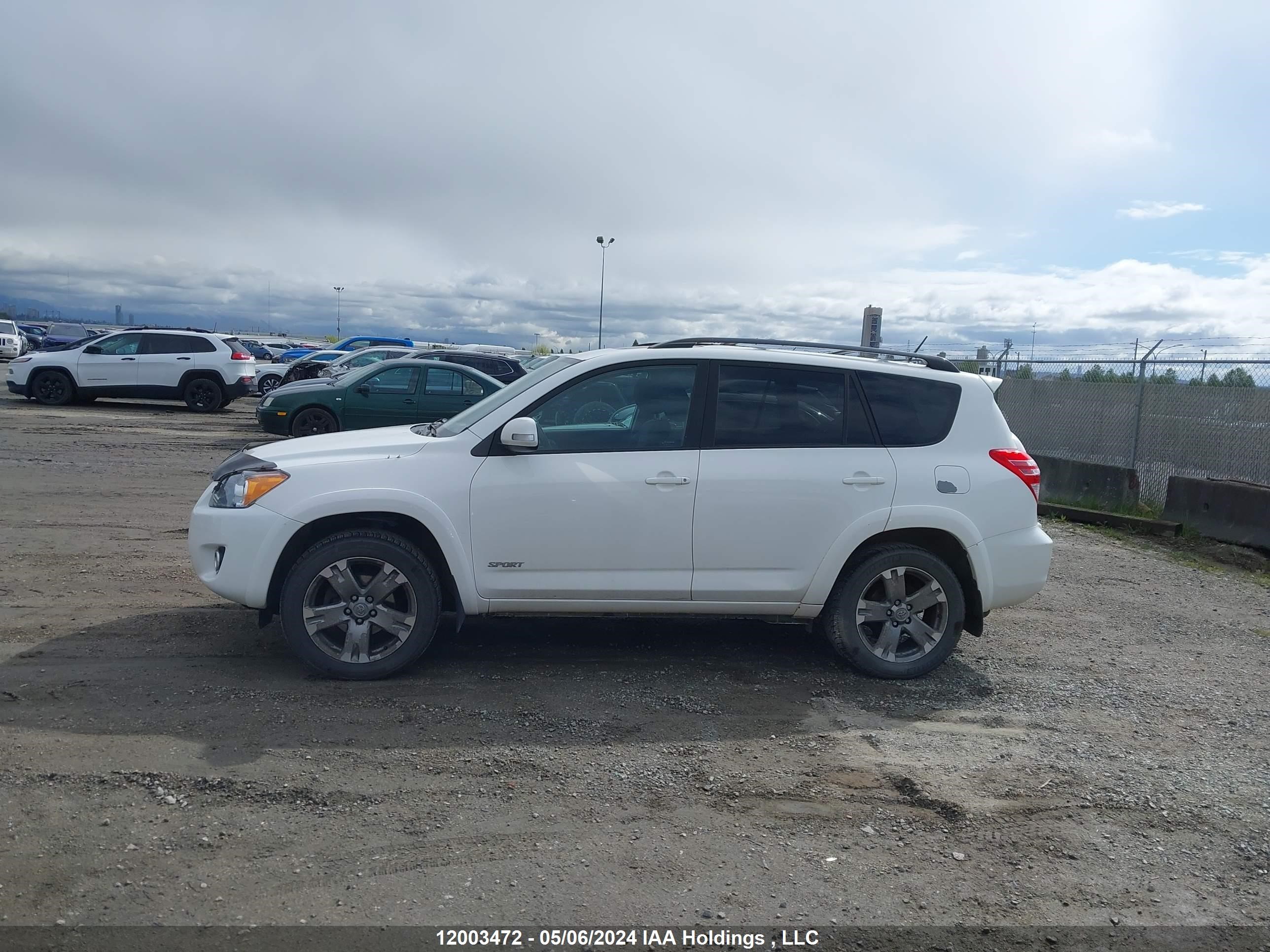 Photo 13 VIN: 2T3BK32V99W001671 - TOYOTA RAV 4 