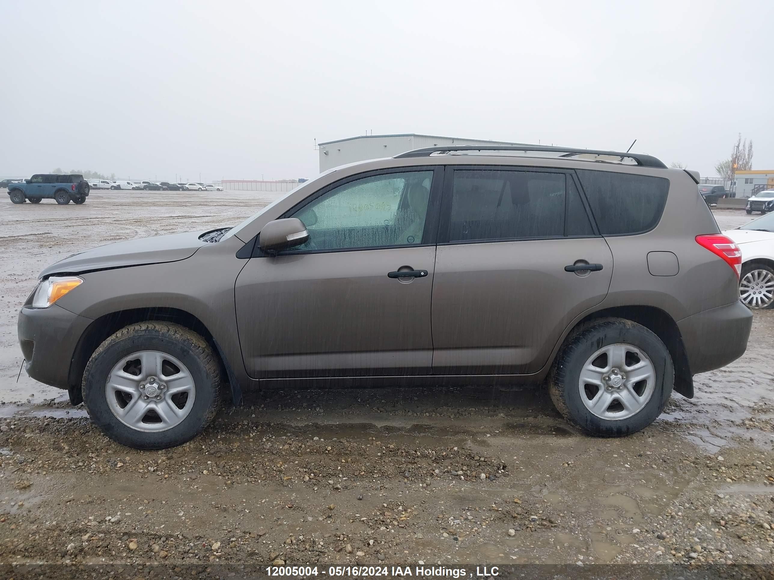 Photo 13 VIN: 2T3BK33V19W002814 - TOYOTA RAV 4 