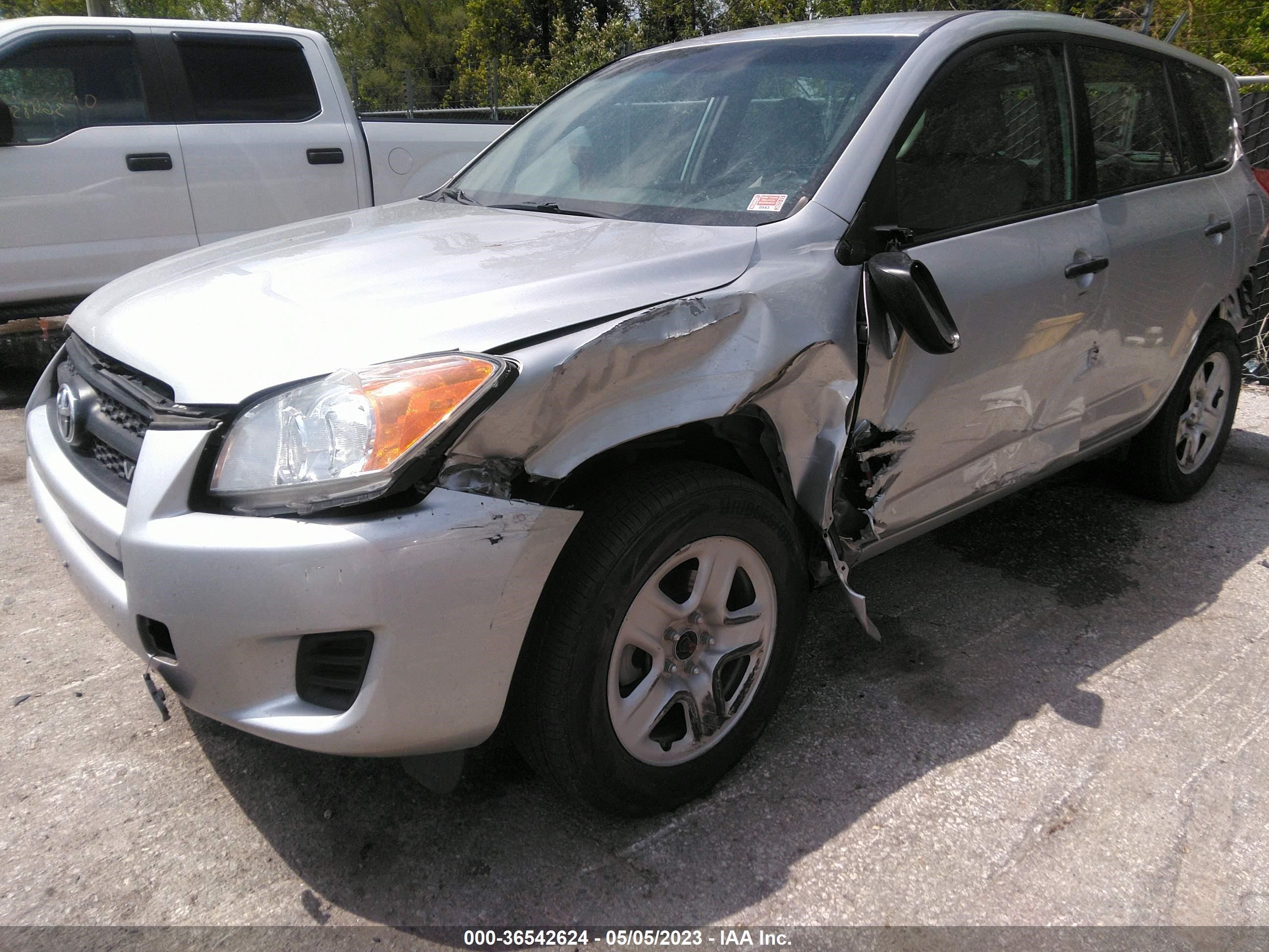 Photo 5 VIN: 2T3BK4DV1CW066055 - TOYOTA RAV4 