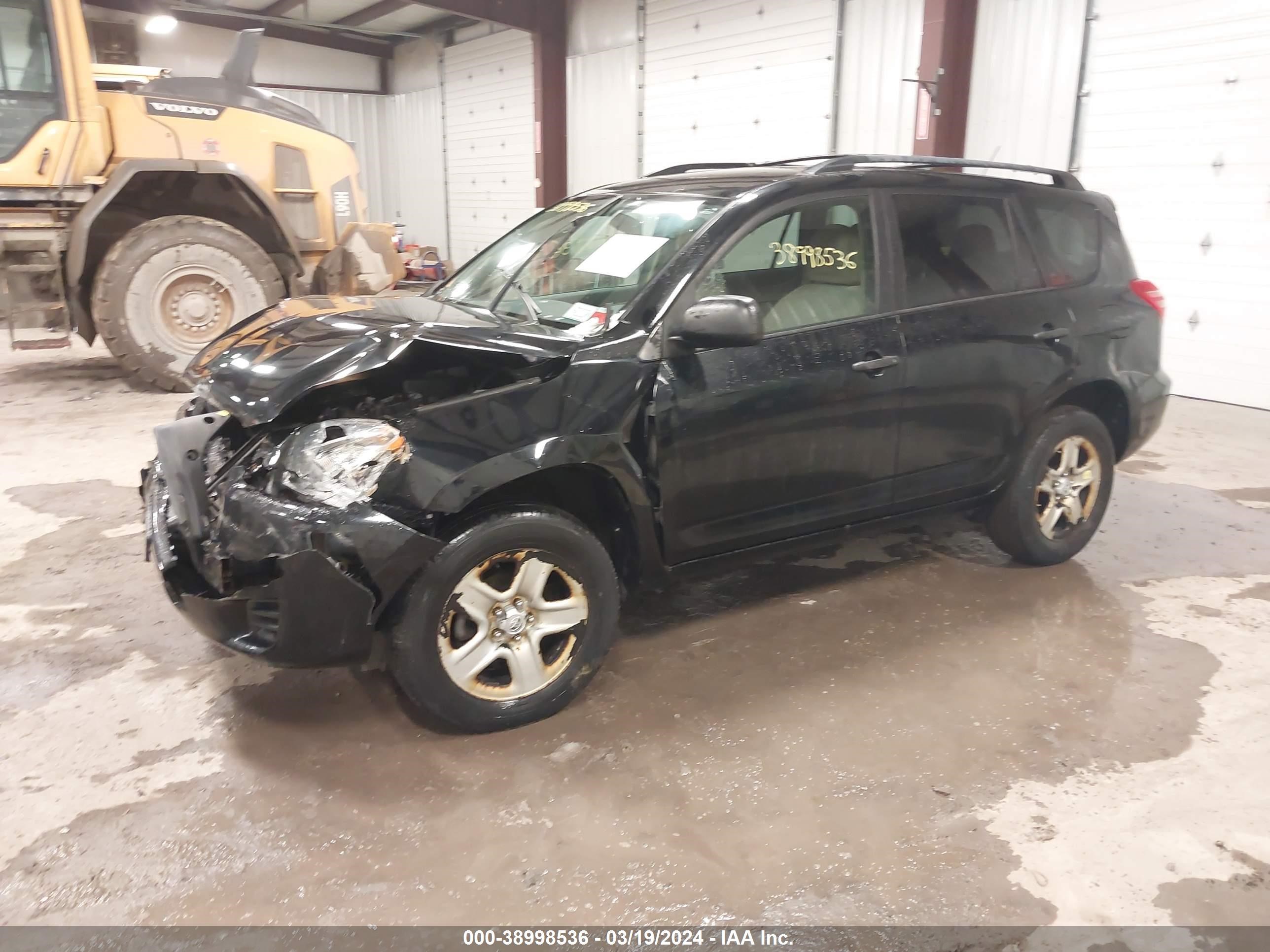 Photo 1 VIN: 2T3BK4DV9BW060759 - TOYOTA RAV4 