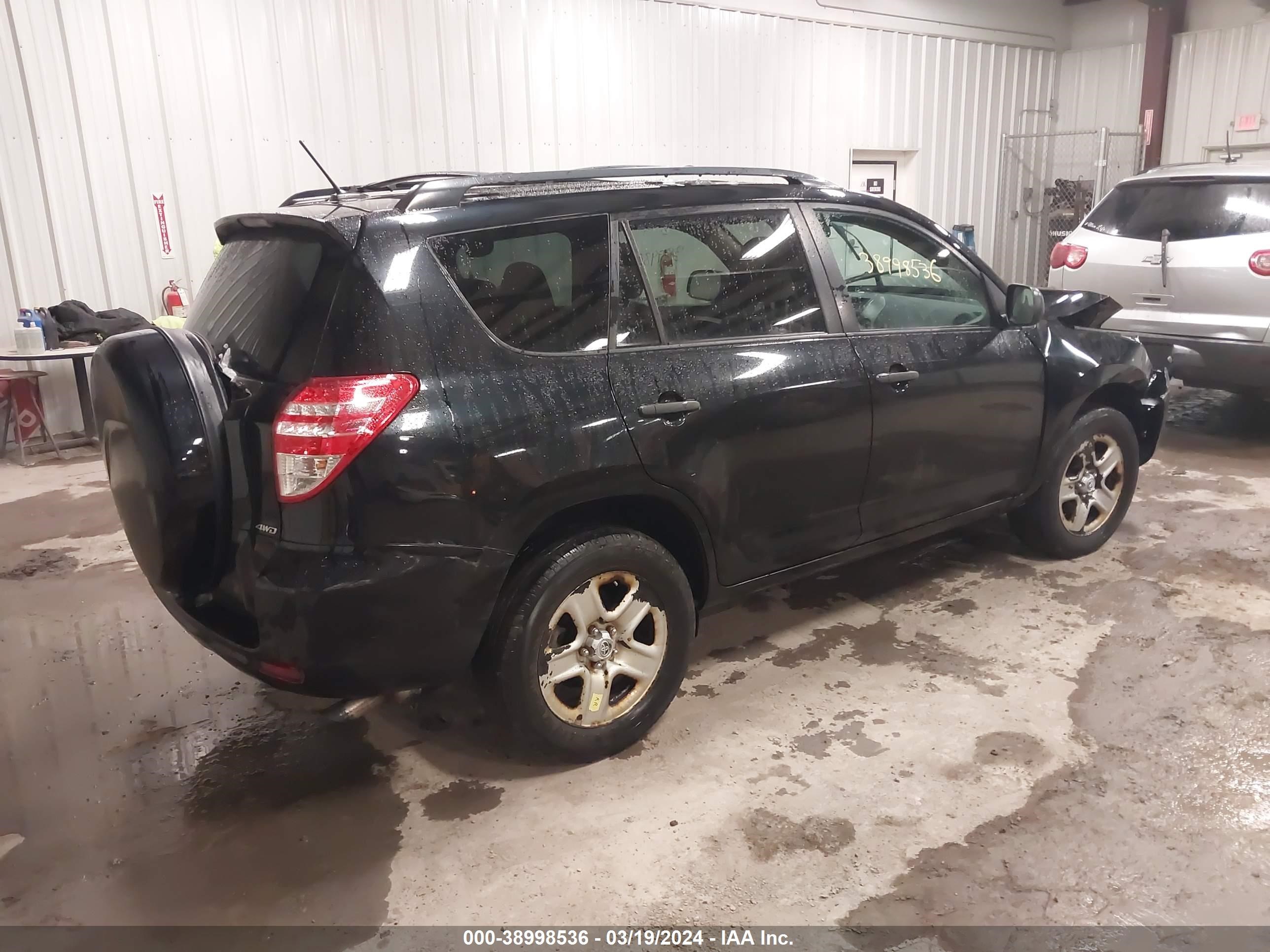 Photo 3 VIN: 2T3BK4DV9BW060759 - TOYOTA RAV4 