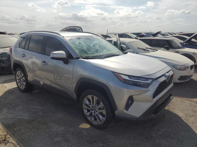 Photo 3 VIN: 2T3C1RFV2RC252957 - TOYOTA RAV4 XLE P 