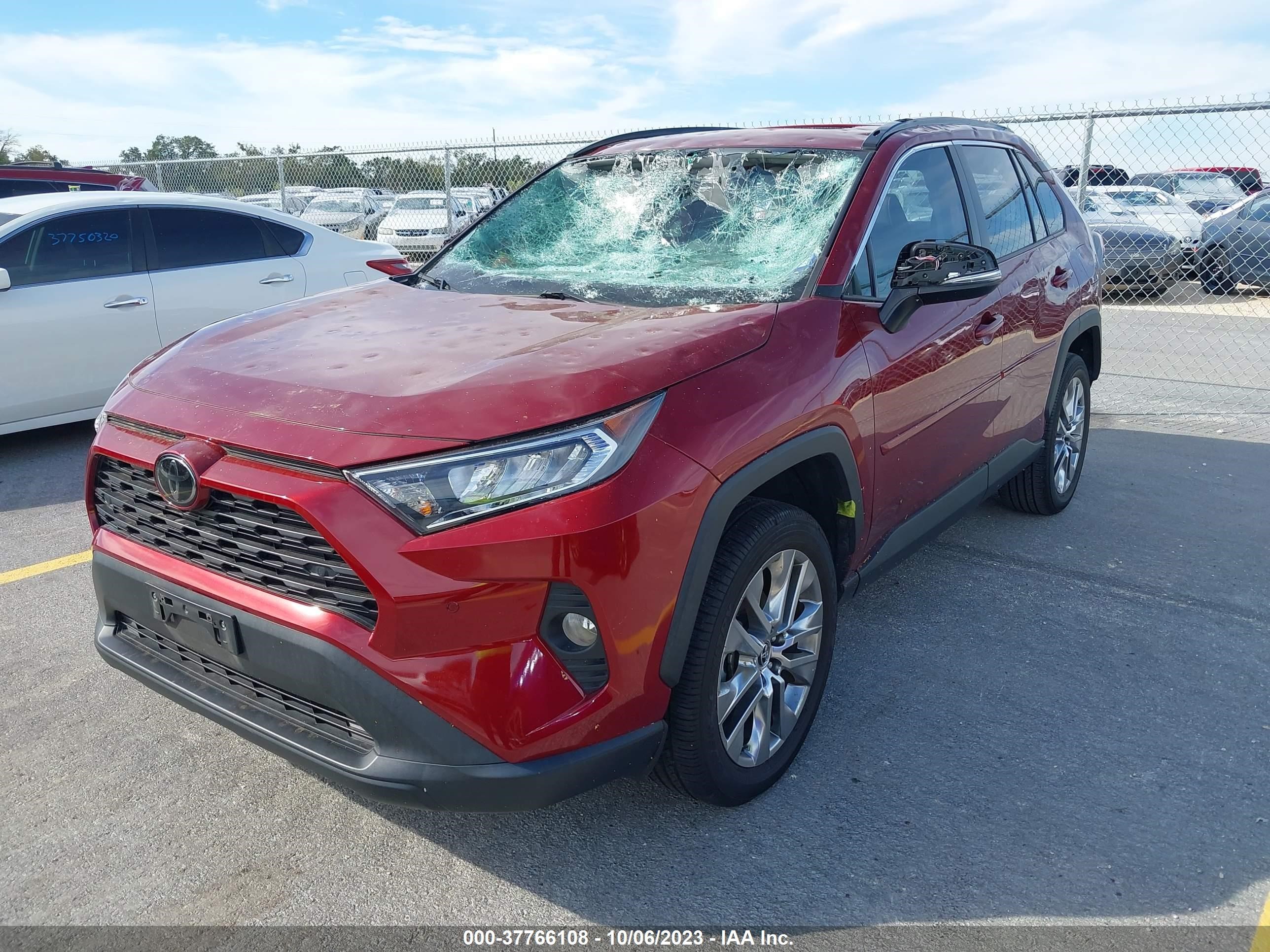 Photo 1 VIN: 2T3C1RFV3LW098670 - TOYOTA RAV 4 