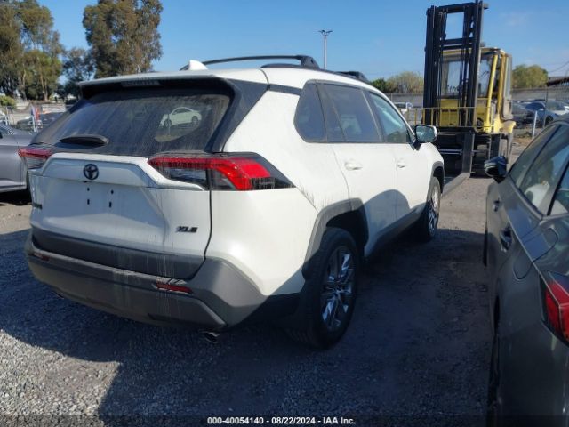 Photo 3 VIN: 2T3C1RFV4MW139342 - TOYOTA RAV4 