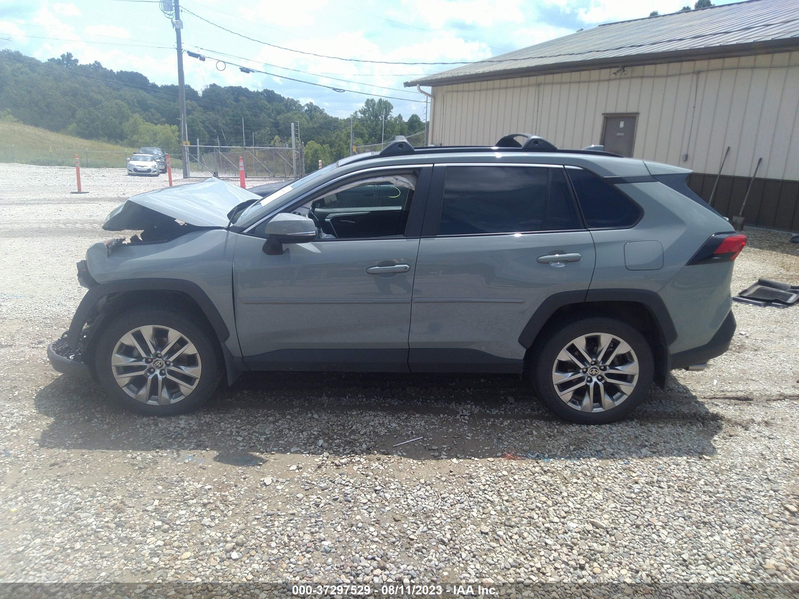 Photo 13 VIN: 2T3C1RFV4MW180201 - TOYOTA RAV 4 