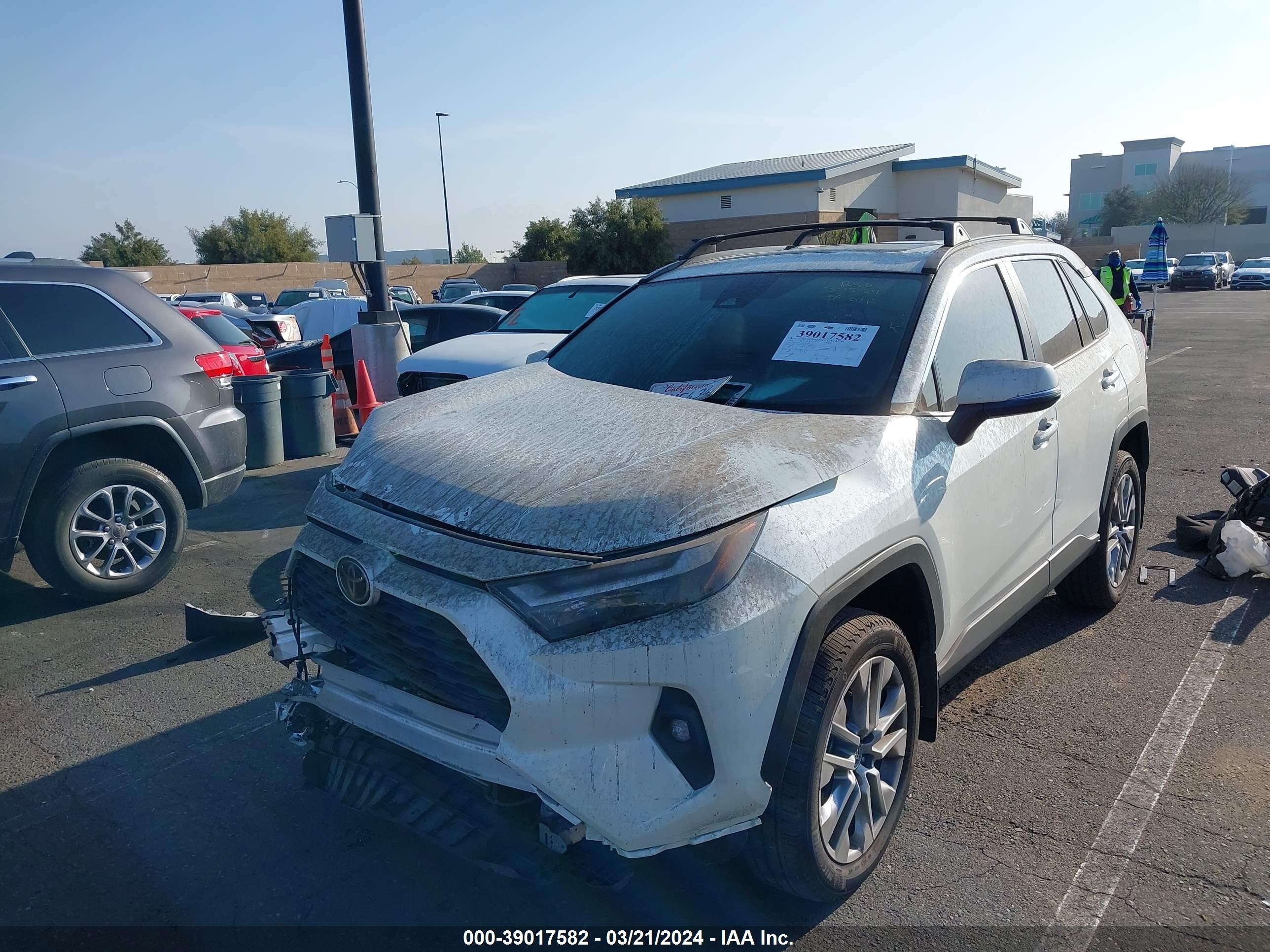 Photo 1 VIN: 2T3C1RFV4NW232976 - TOYOTA RAV 4 