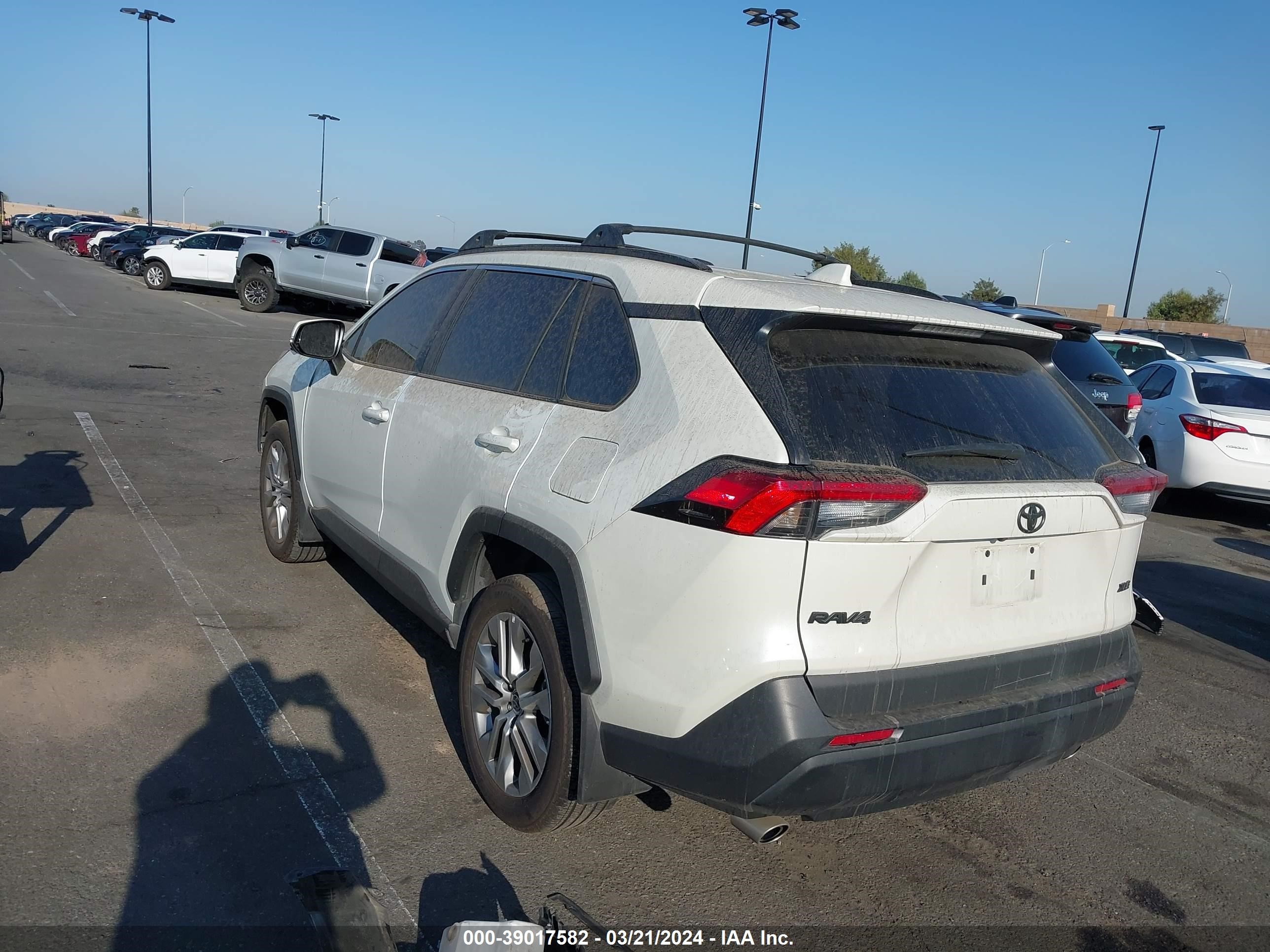 Photo 2 VIN: 2T3C1RFV4NW232976 - TOYOTA RAV 4 