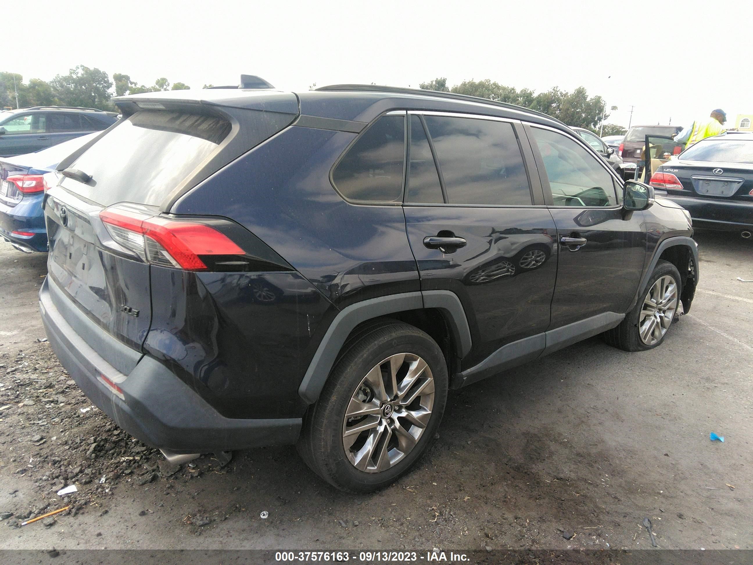 Photo 3 VIN: 2T3C1RFV5LW070269 - TOYOTA RAV 4 