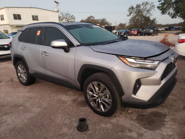 Photo 3 VIN: 2T3C1RFV6NC210740 - TOYOTA RAV4 XLE P 