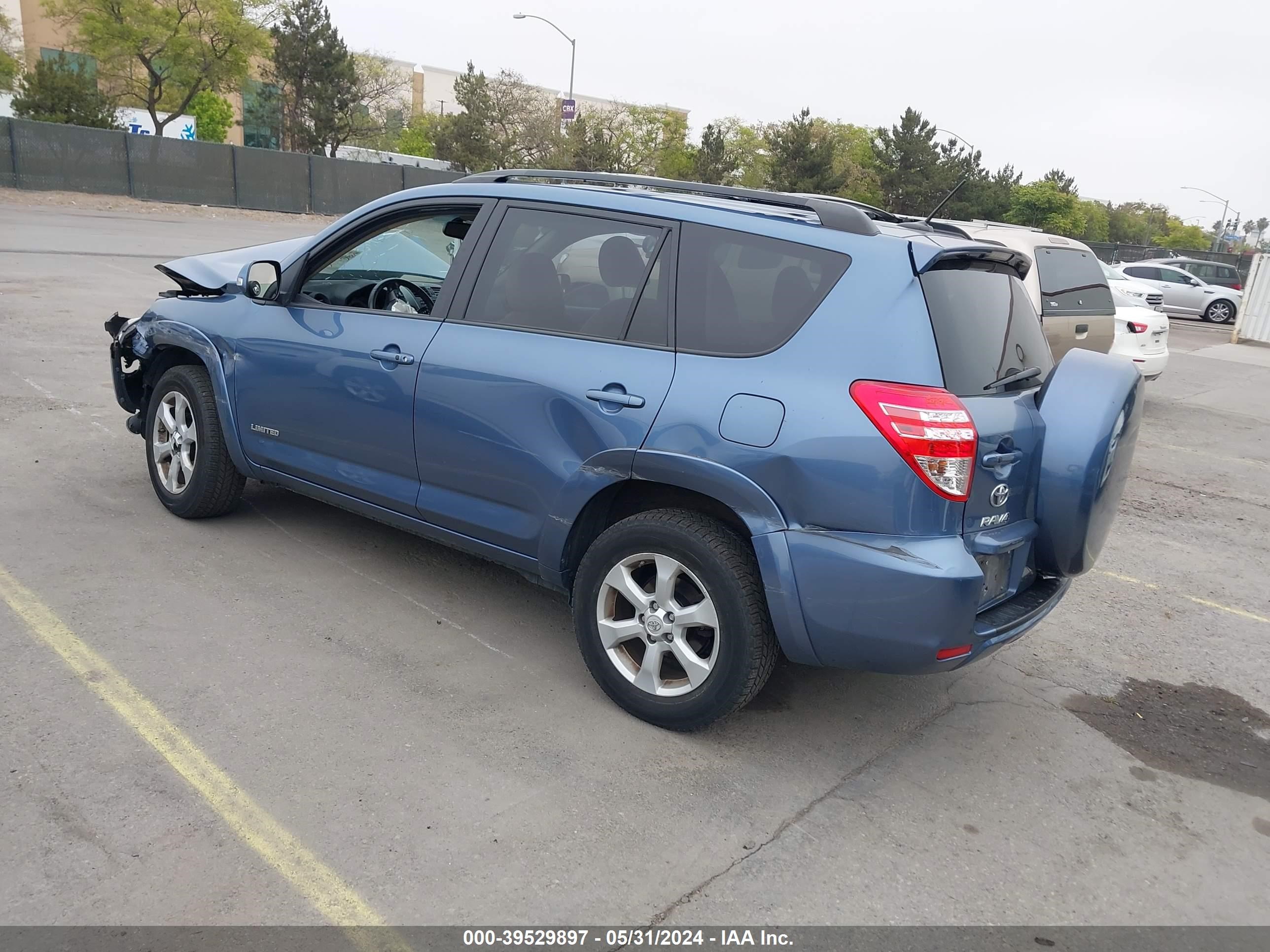 Photo 2 VIN: 2T3DF4DV1CW208773 - TOYOTA RAV 4 