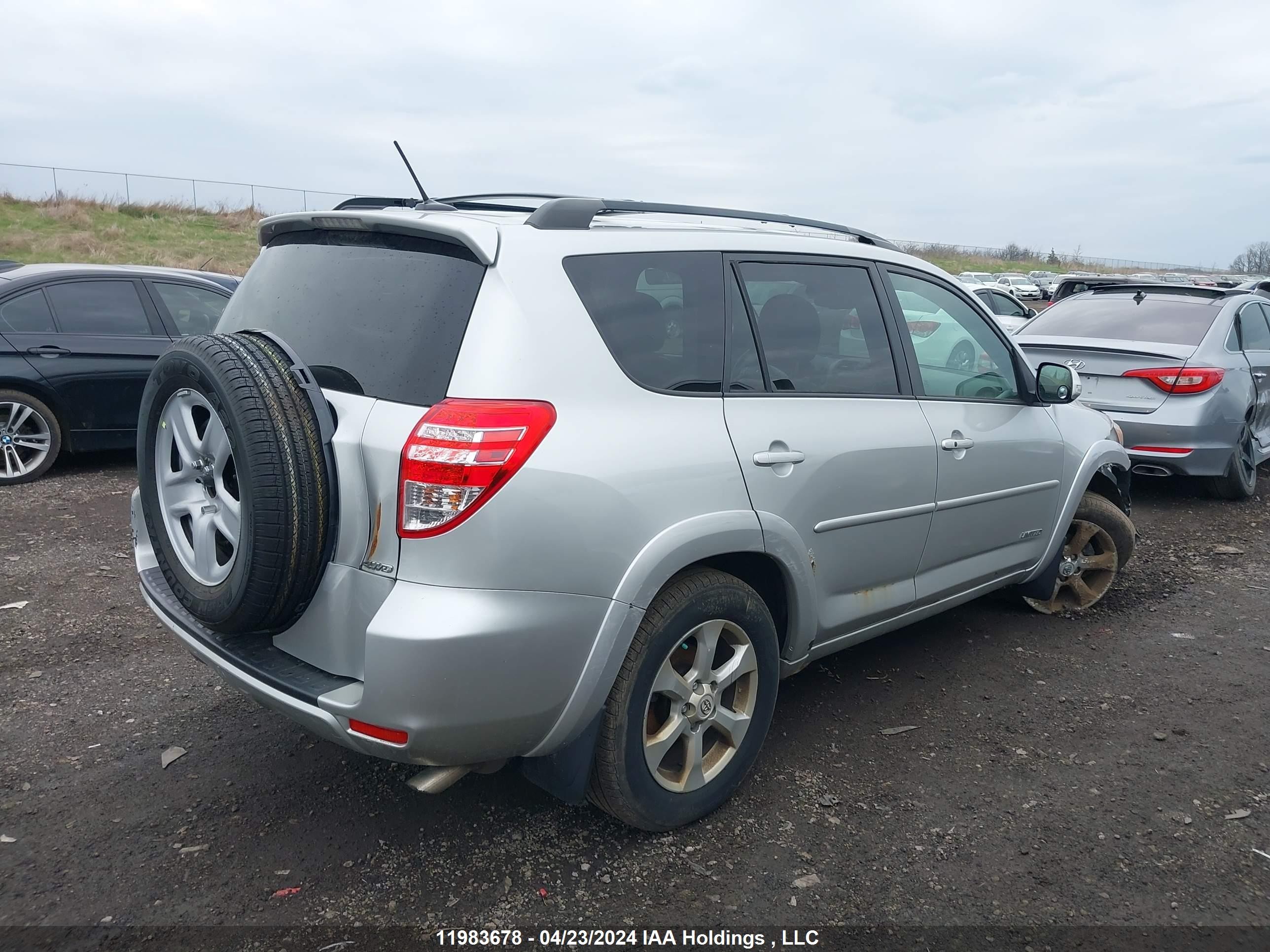 Photo 3 VIN: 2T3DF4DV2BW110351 - TOYOTA RAV 4 