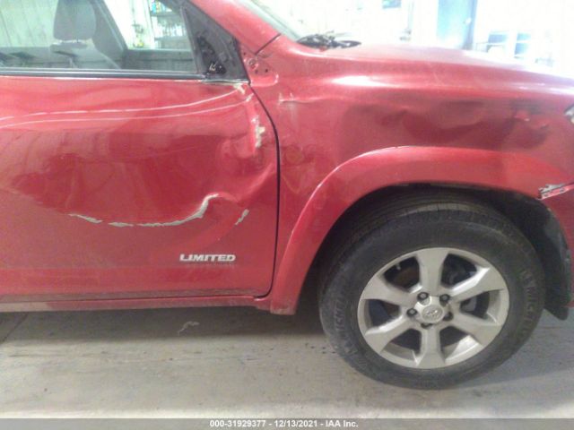 Photo 5 VIN: 2T3DF4DV2BW142040 - TOYOTA RAV4 