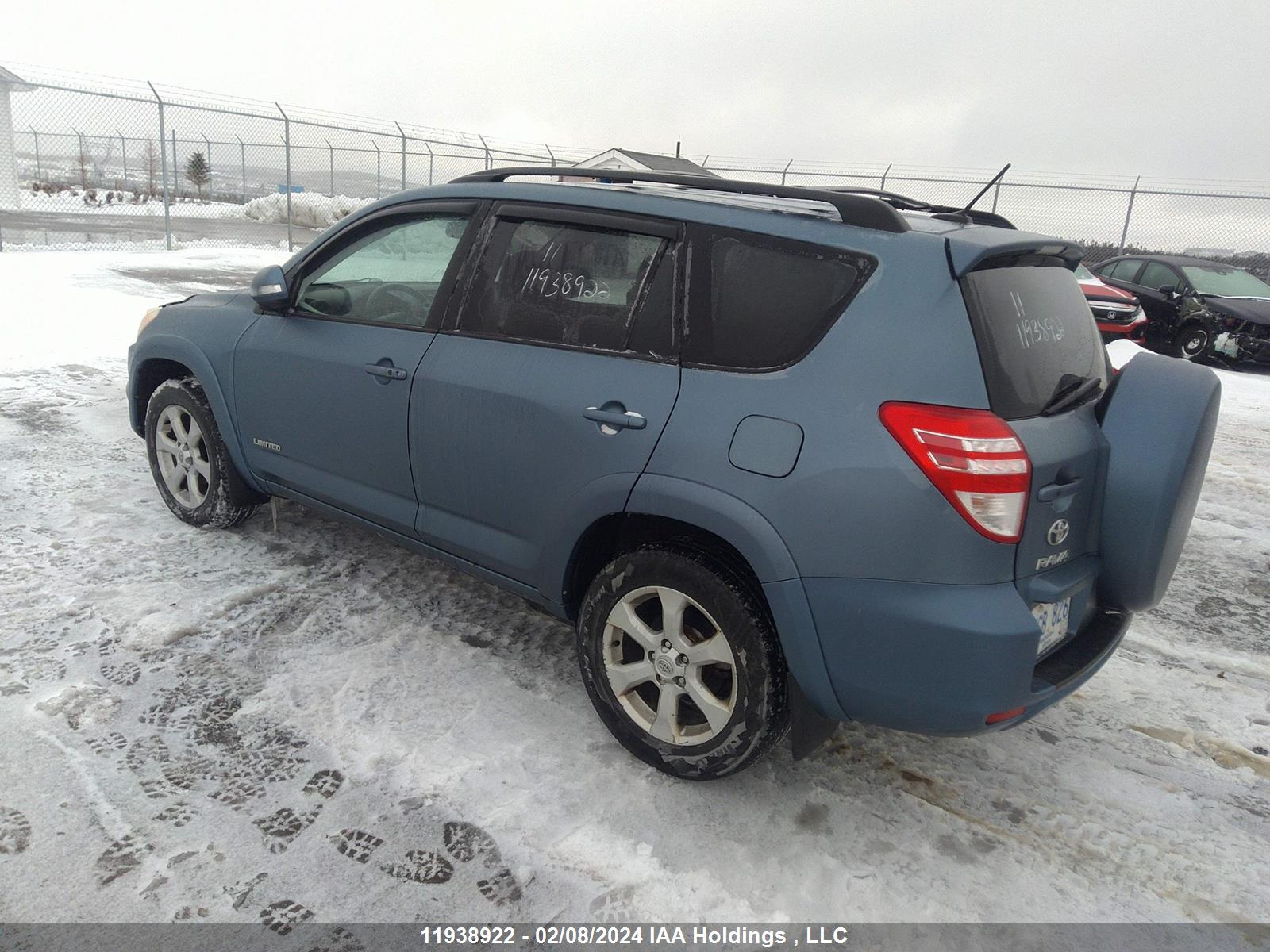 Photo 2 VIN: 2T3DF4DV4BW143934 - TOYOTA RAV 4 