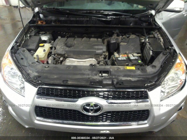 Photo 9 VIN: 2T3DF4DV4BW153198 - TOYOTA RAV4 