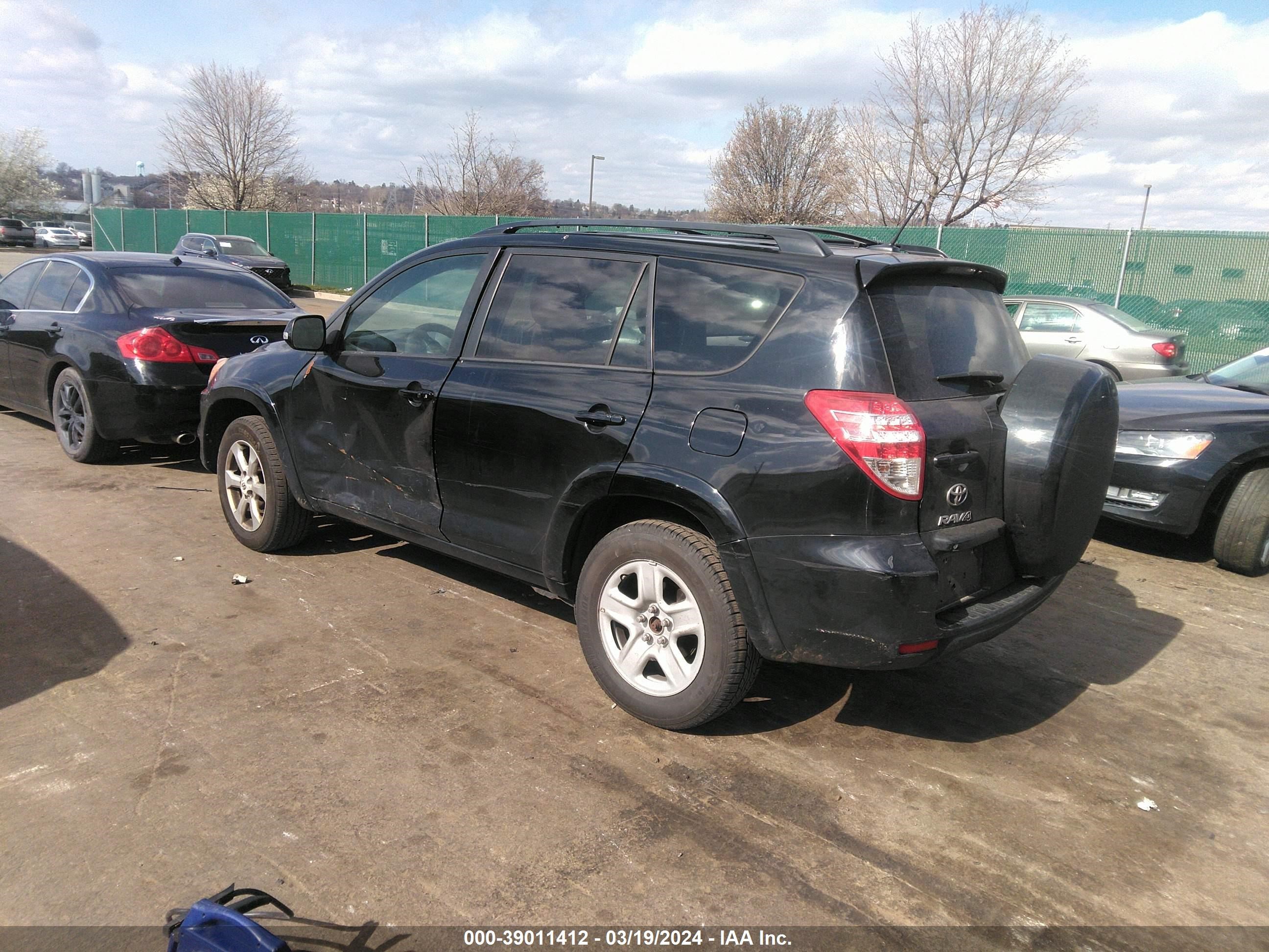 Photo 2 VIN: 2T3DF4DV6BW095529 - TOYOTA RAV 4 