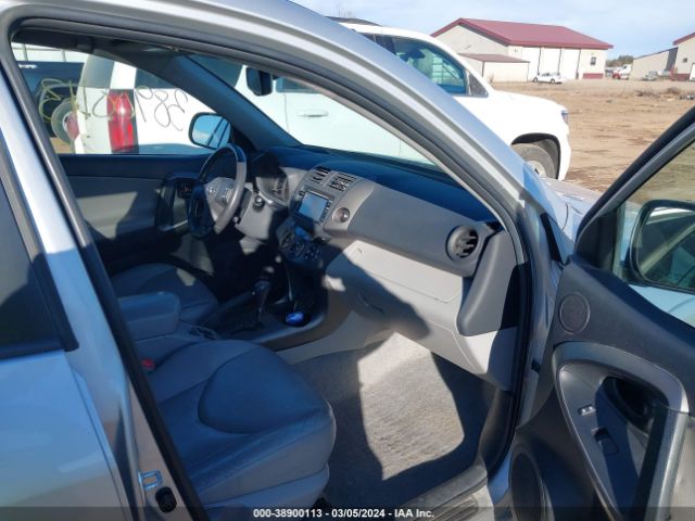 Photo 4 VIN: 2T3DF4DV8CW256609 - TOYOTA RAV4 