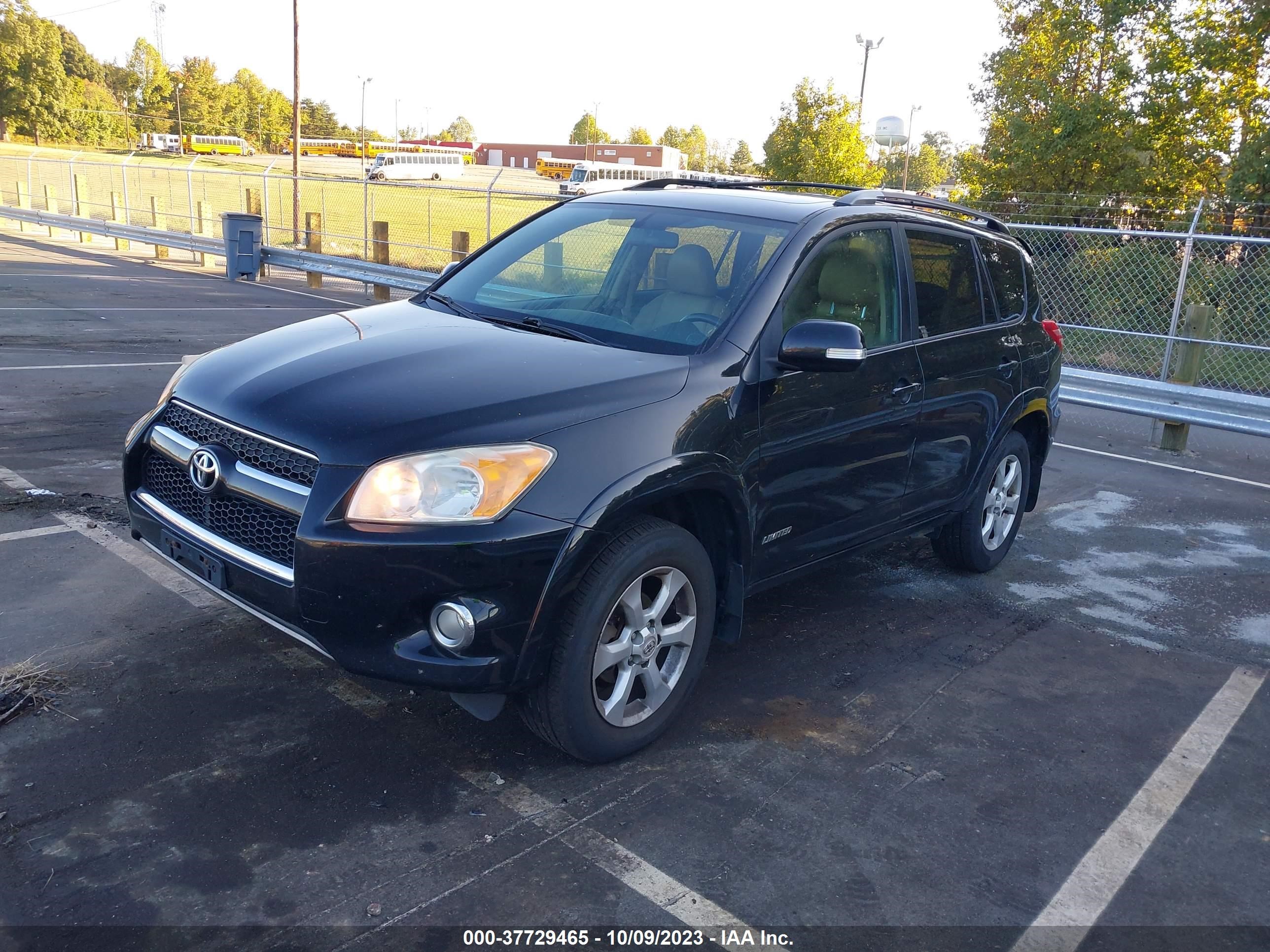 Photo 1 VIN: 2T3DF4DV9BW094505 - TOYOTA RAV 4 