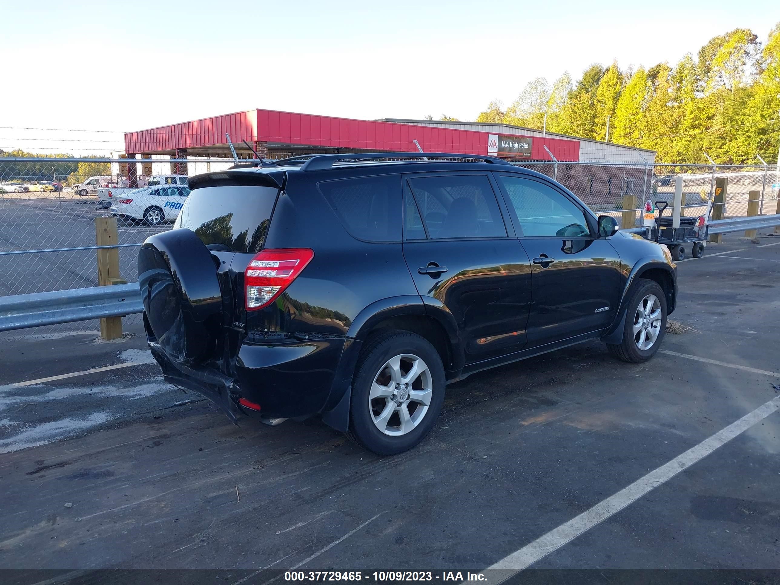 Photo 3 VIN: 2T3DF4DV9BW094505 - TOYOTA RAV 4 