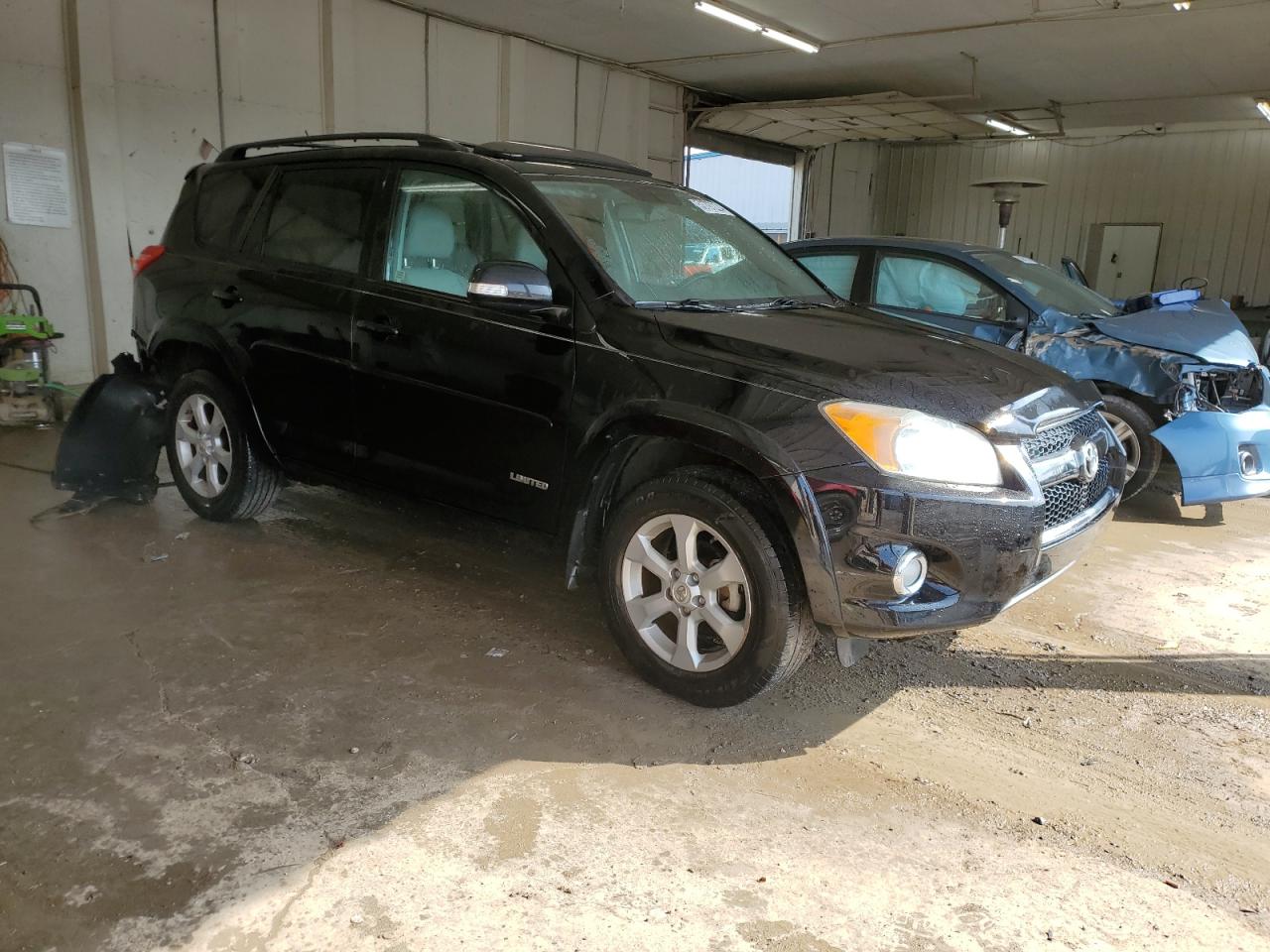 Photo 3 VIN: 2T3DF4DV9BW137966 - TOYOTA RAV 4 