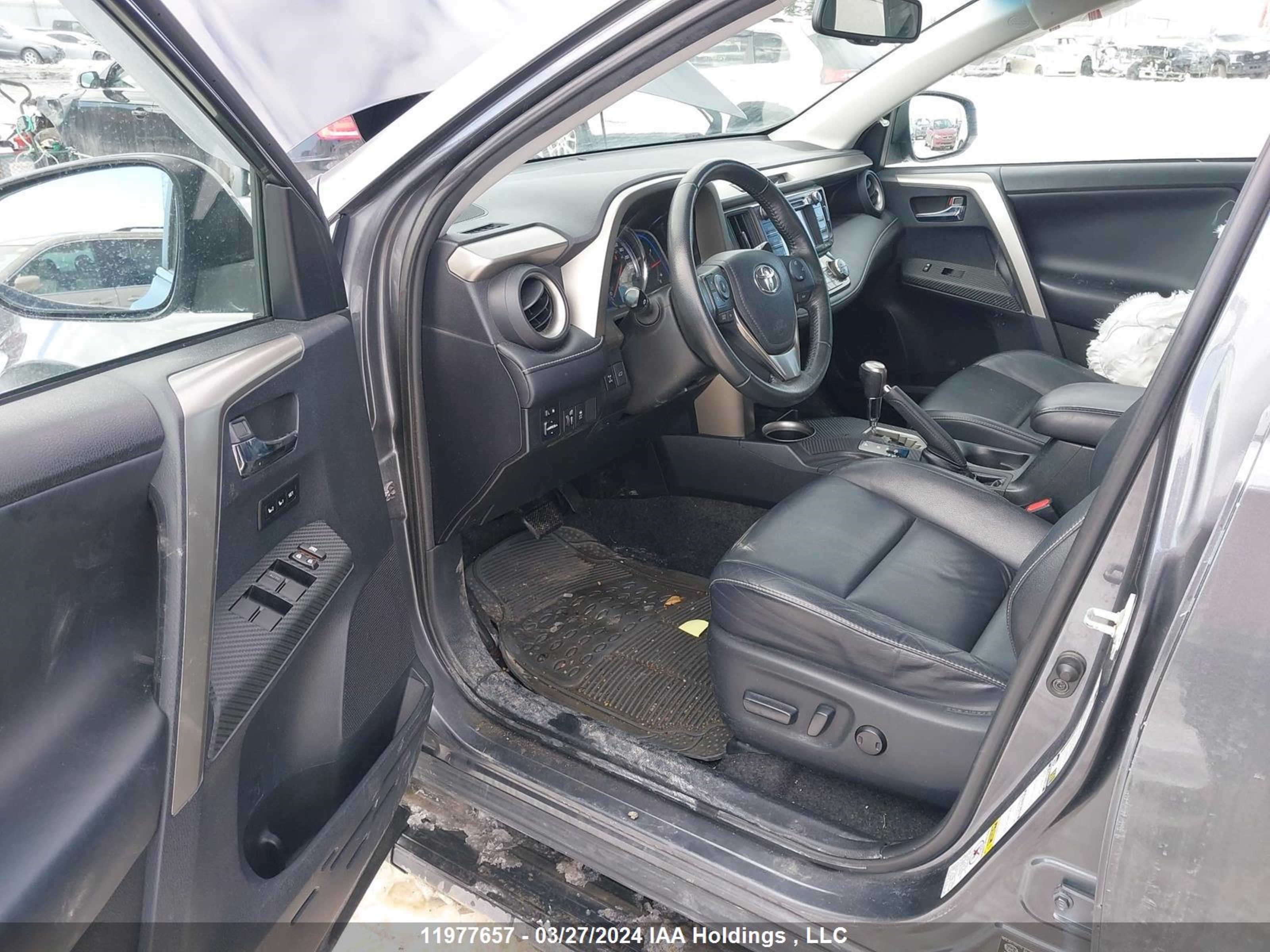 Photo 4 VIN: 2T3DFREV0DW021991 - TOYOTA RAV 4 