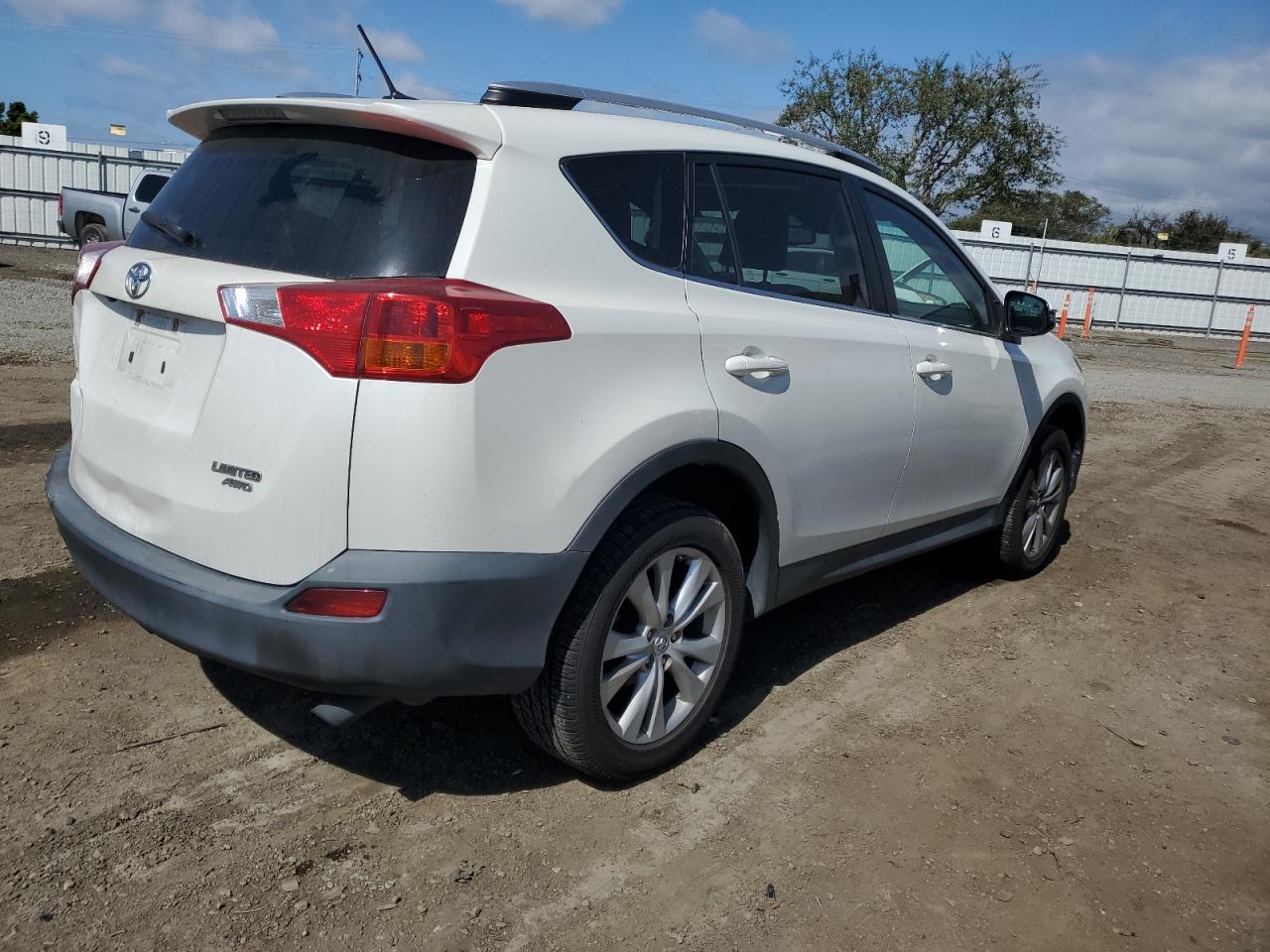 Photo 2 VIN: 2T3DFREV0EW132283 - TOYOTA RAV 4 