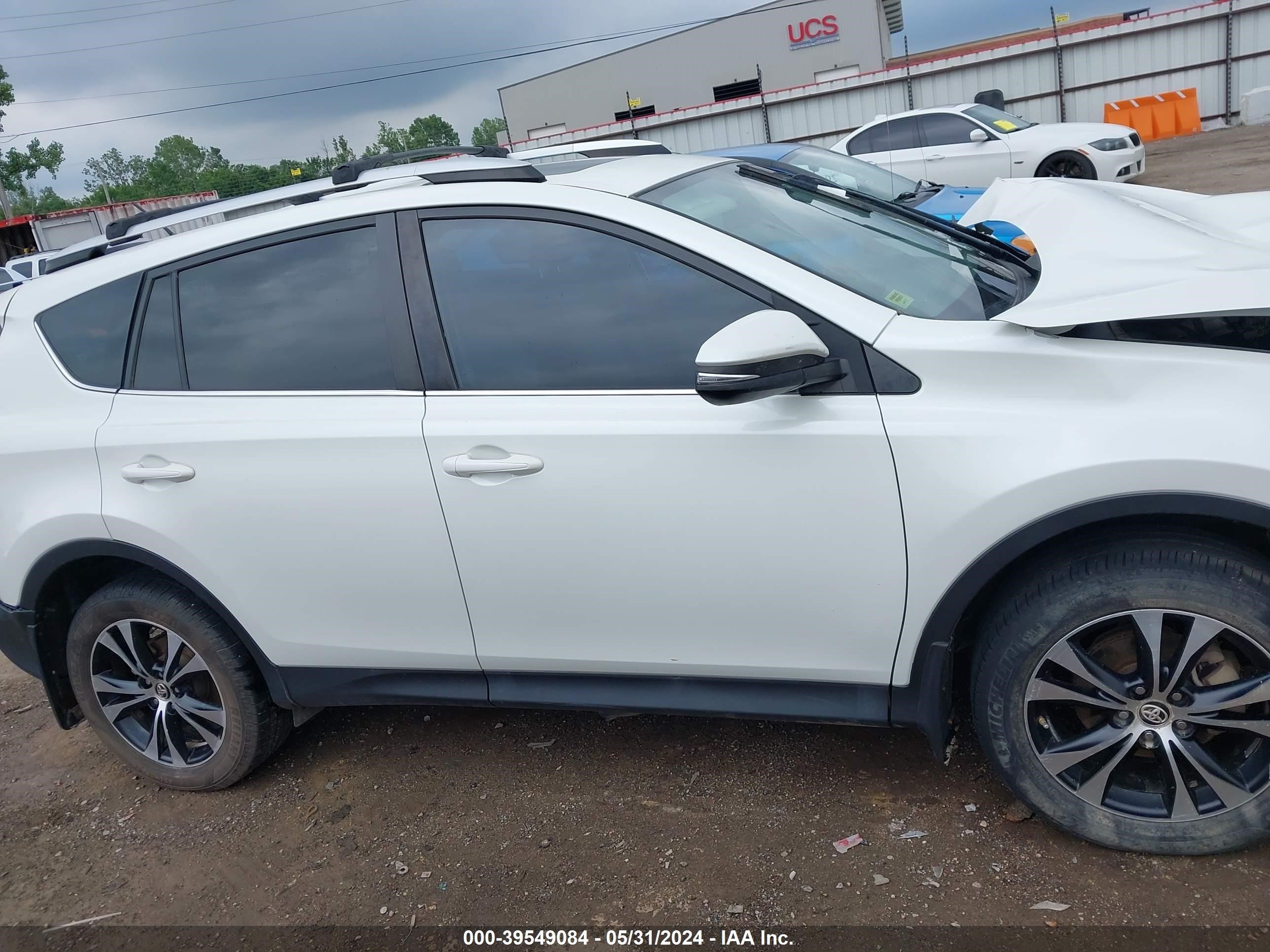 Photo 12 VIN: 2T3DFREV0FW329262 - TOYOTA RAV 4 