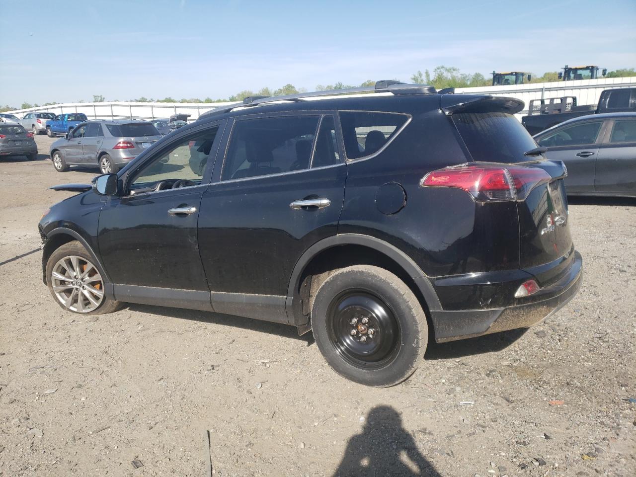 Photo 1 VIN: 2T3DFREV1JW762548 - TOYOTA RAV 4 