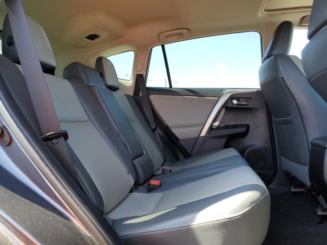 Photo 9 VIN: 2T3DFREV2EW137629 - TOYOTA RAV 4 