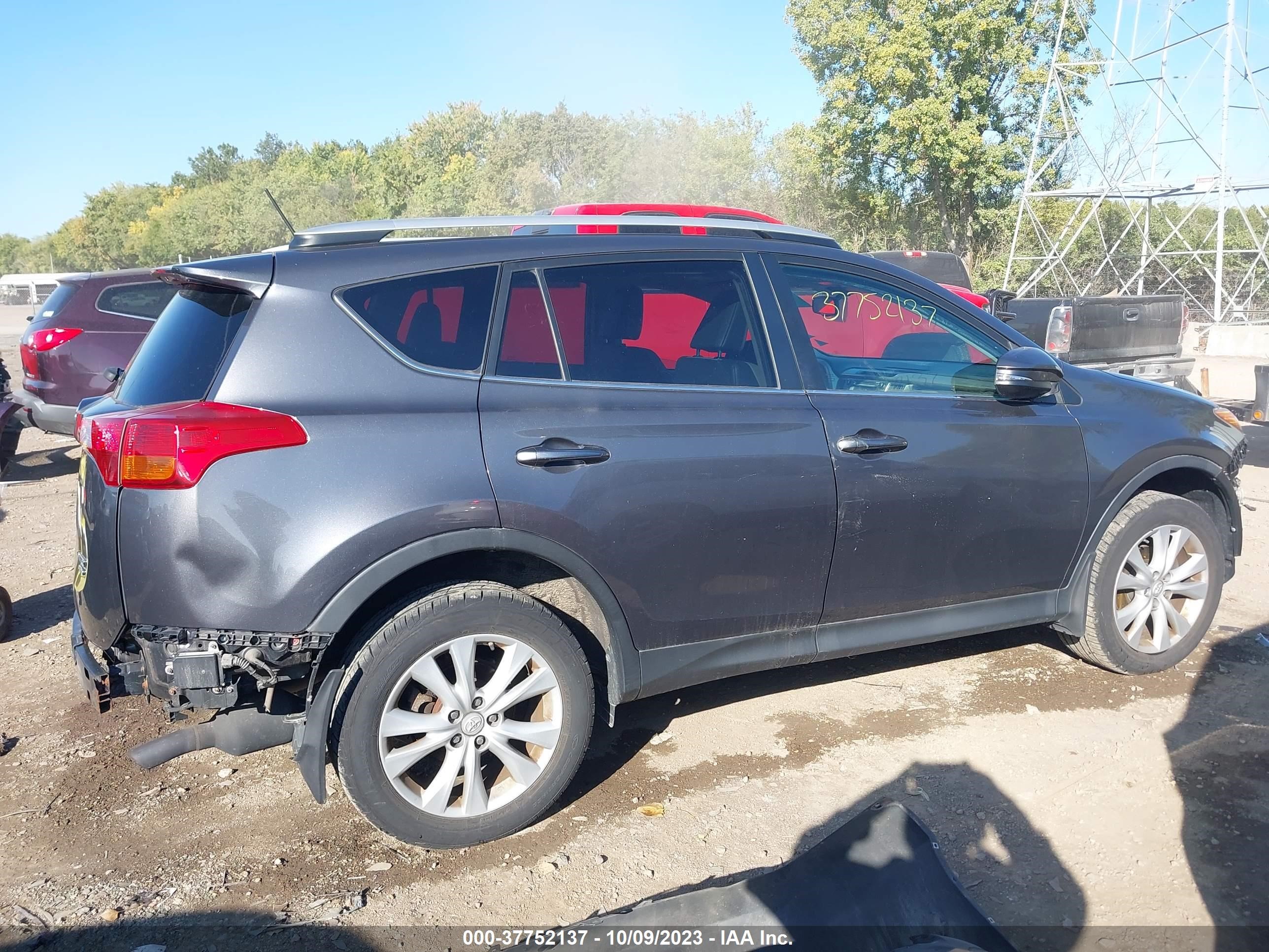 Photo 13 VIN: 2T3DFREV3DW036498 - TOYOTA RAV 4 