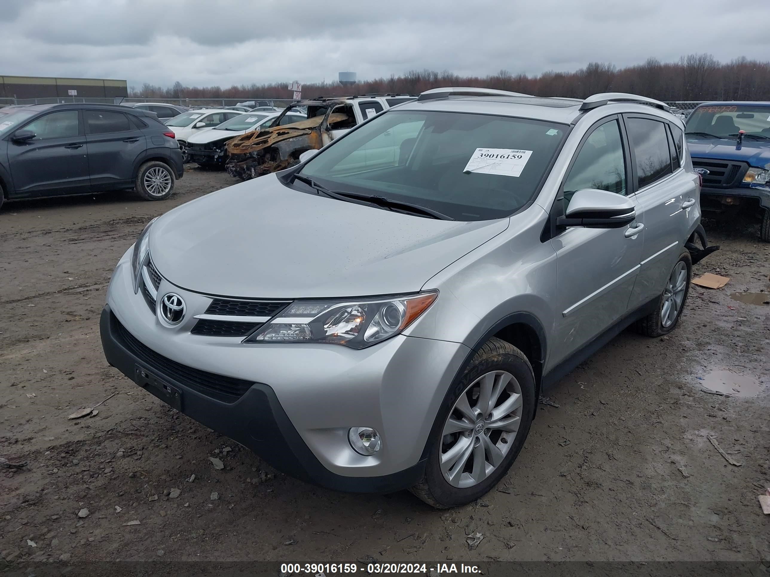 Photo 1 VIN: 2T3DFREV3FW285726 - TOYOTA RAV 4 