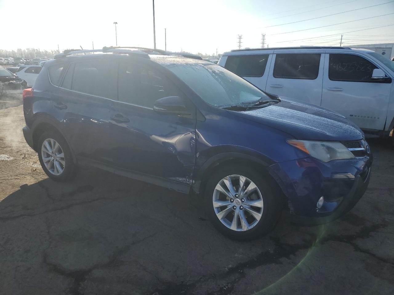 Photo 3 VIN: 2T3DFREV3FW381775 - TOYOTA RAV 4 