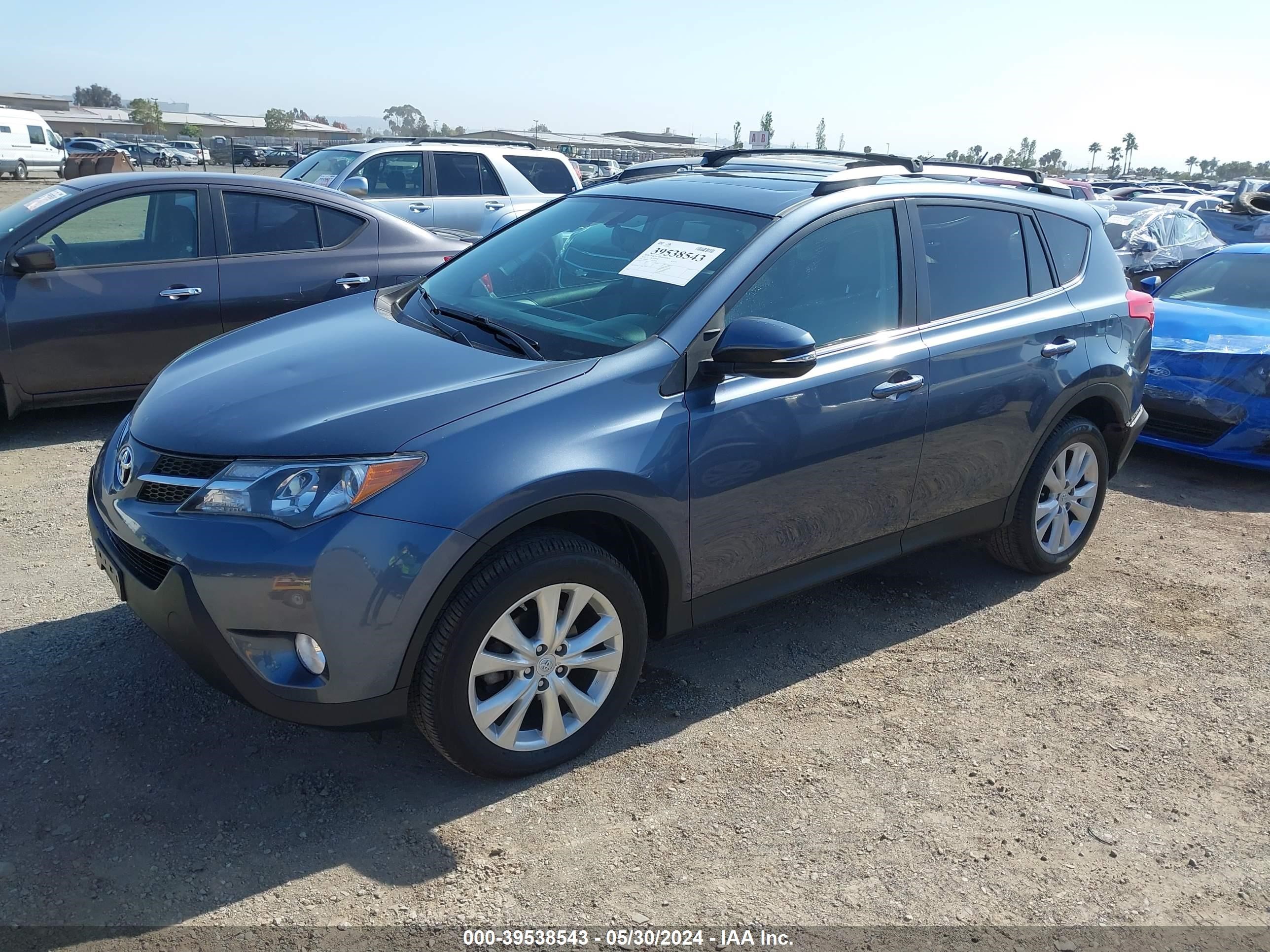 Photo 1 VIN: 2T3DFREV5EW173380 - TOYOTA RAV 4 