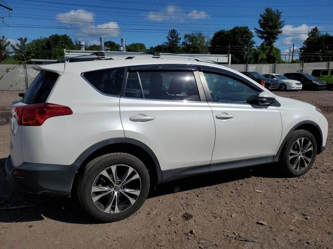 Photo 2 VIN: 2T3DFREV5FW272637 - TOYOTA RAV 4 