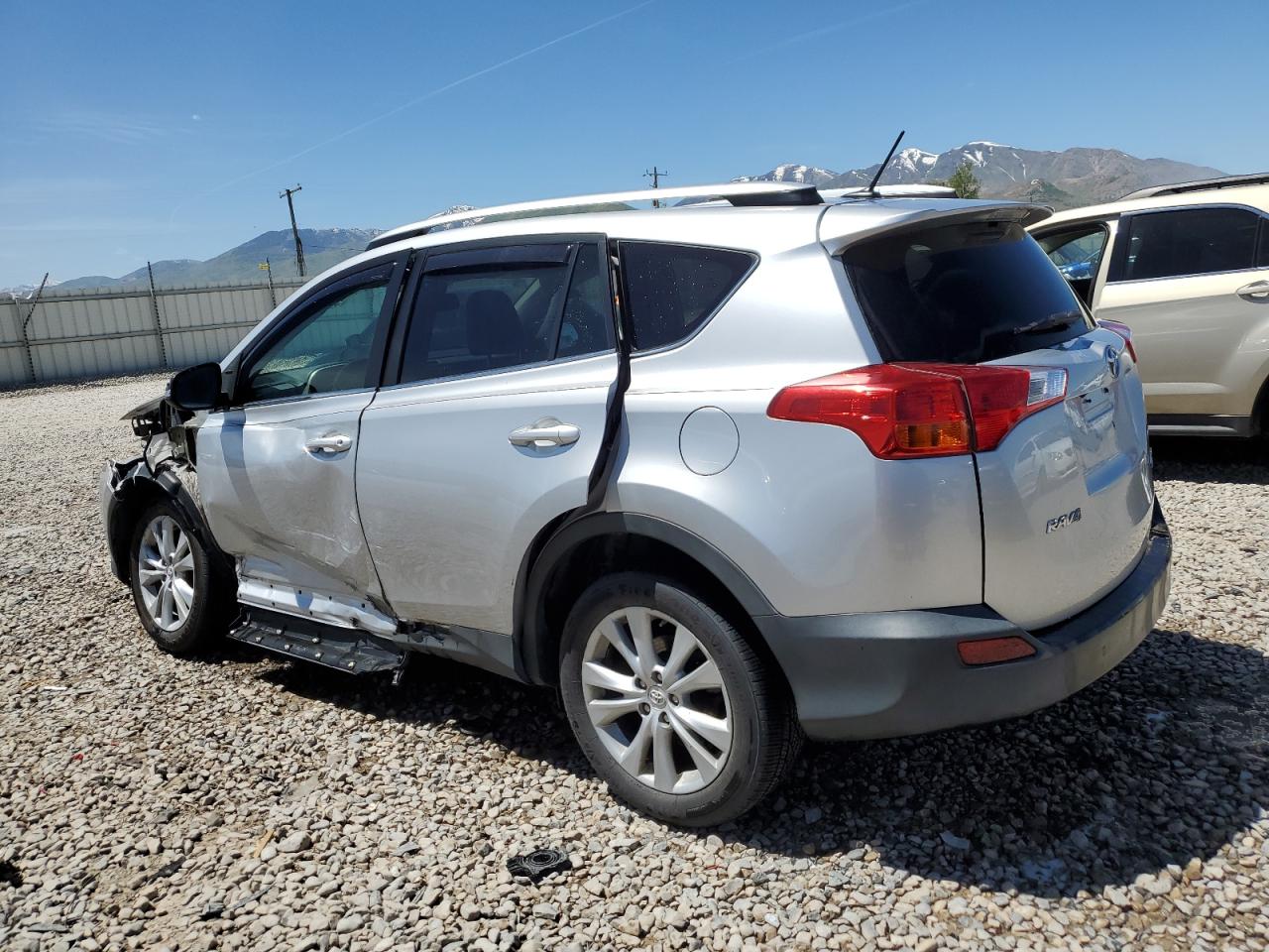 Photo 1 VIN: 2T3DFREV7FW249571 - TOYOTA RAV 4 