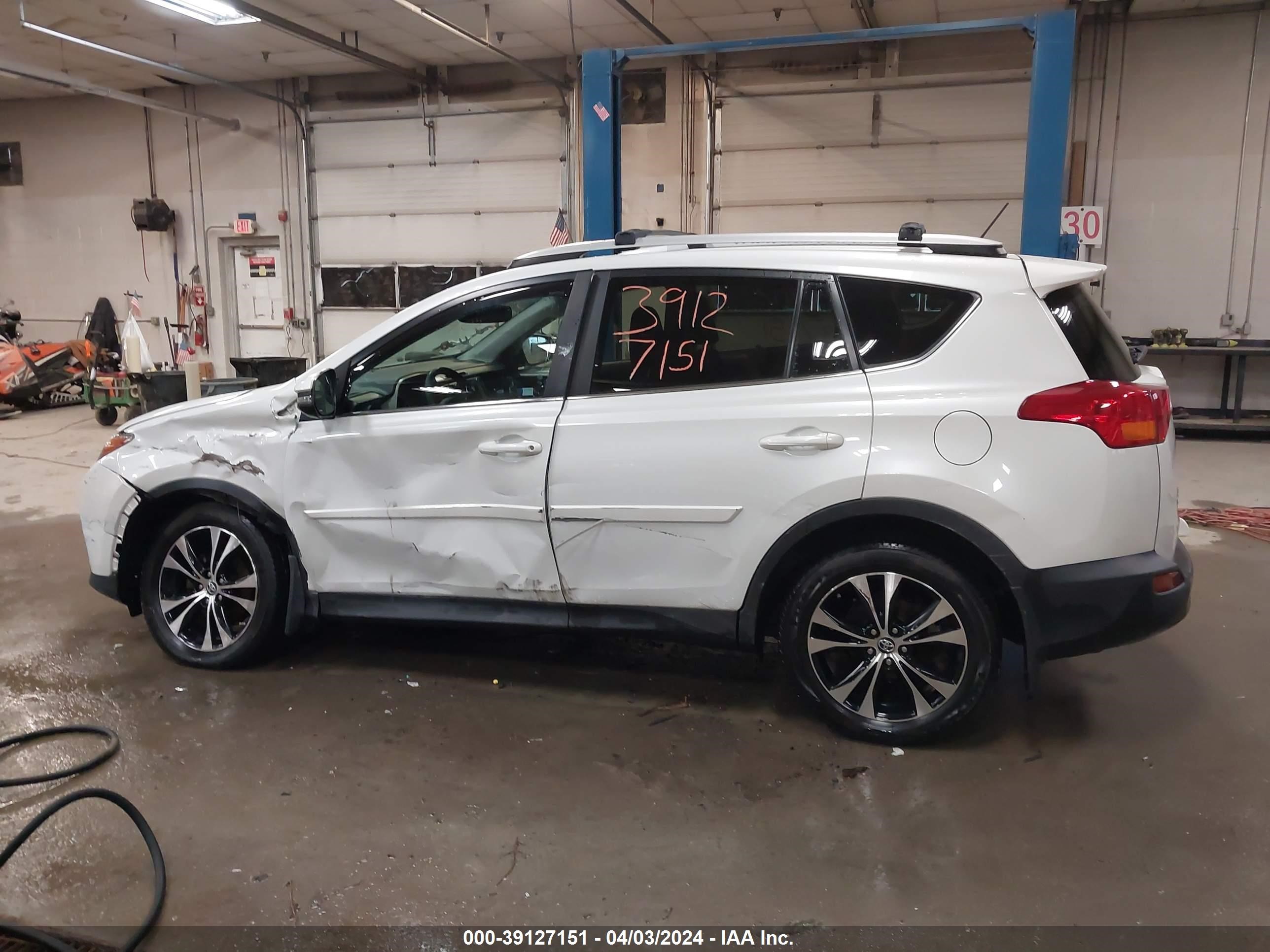 Photo 13 VIN: 2T3DFREVXFW281320 - TOYOTA RAV 4 