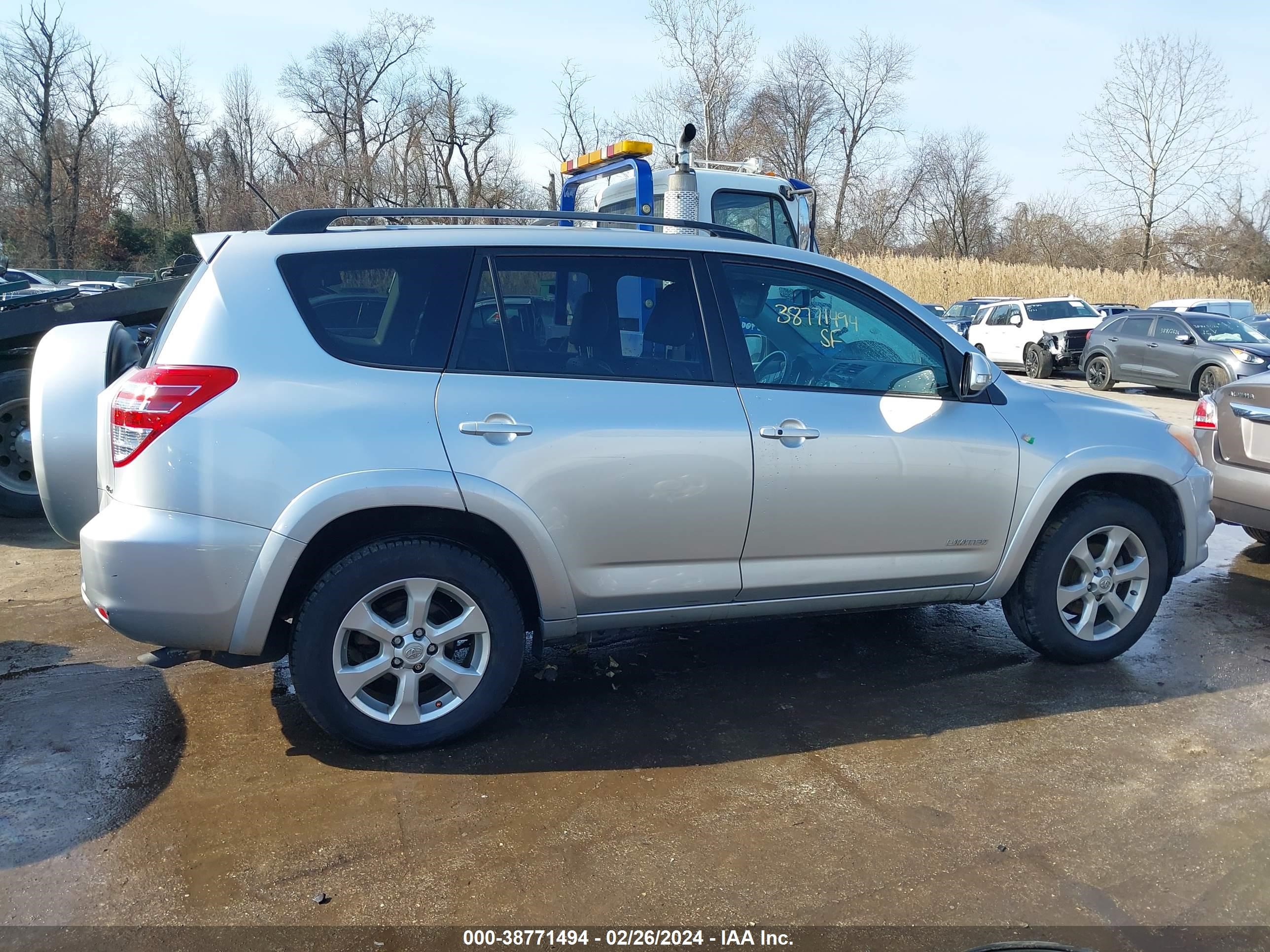 Photo 13 VIN: 2T3DK4DV1BW039008 - TOYOTA RAV 4 