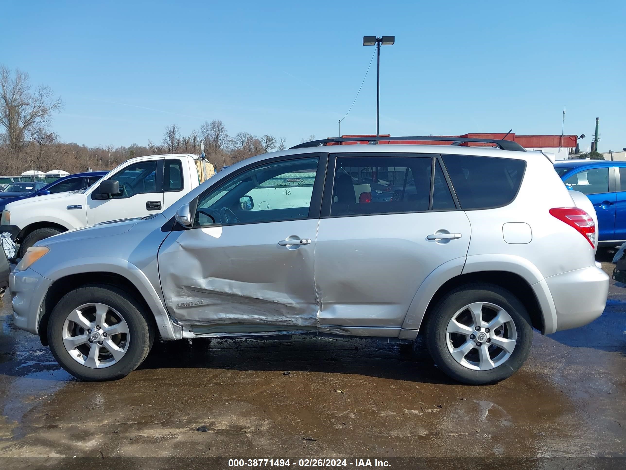 Photo 14 VIN: 2T3DK4DV1BW039008 - TOYOTA RAV 4 