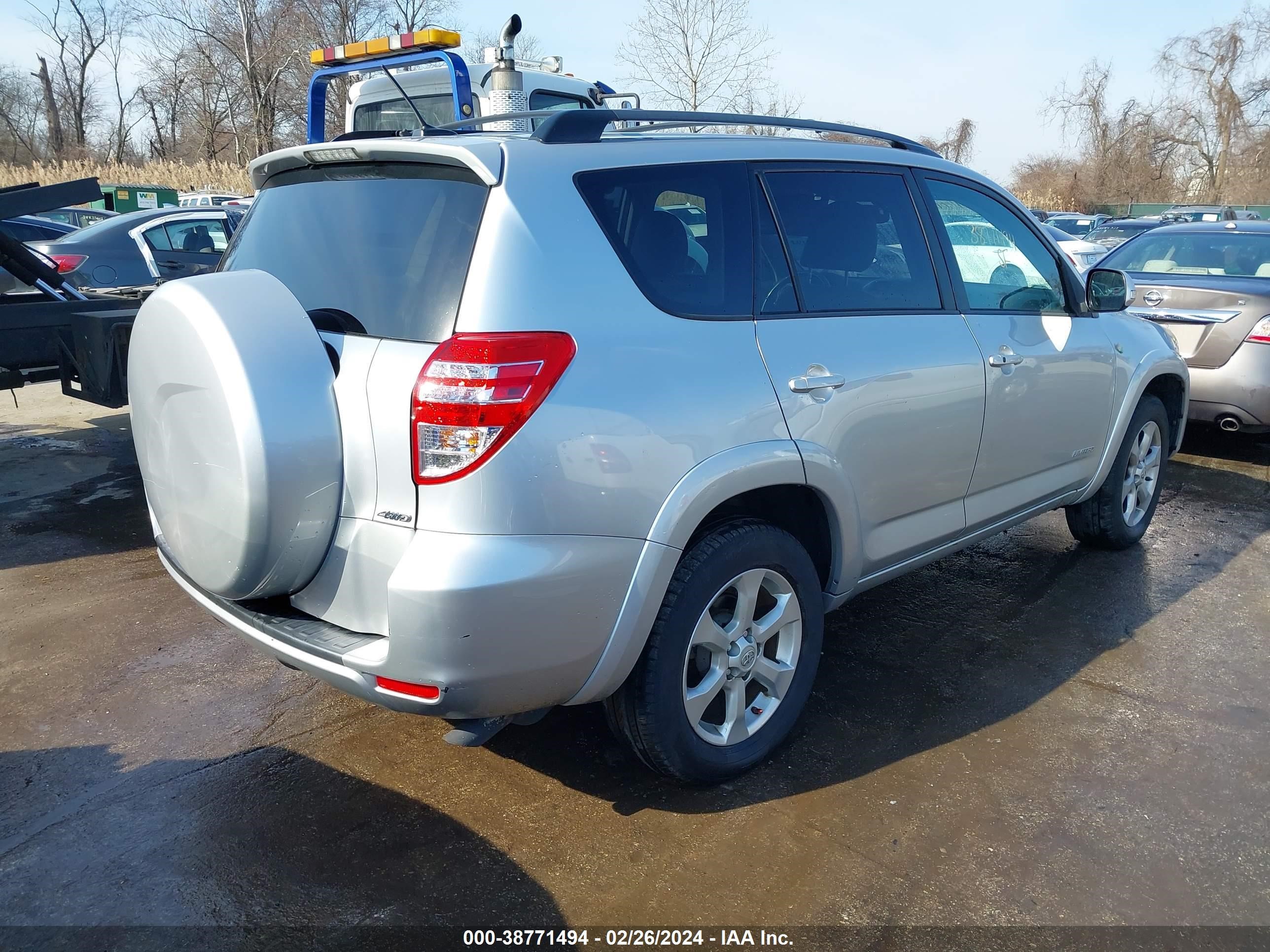 Photo 3 VIN: 2T3DK4DV1BW039008 - TOYOTA RAV 4 