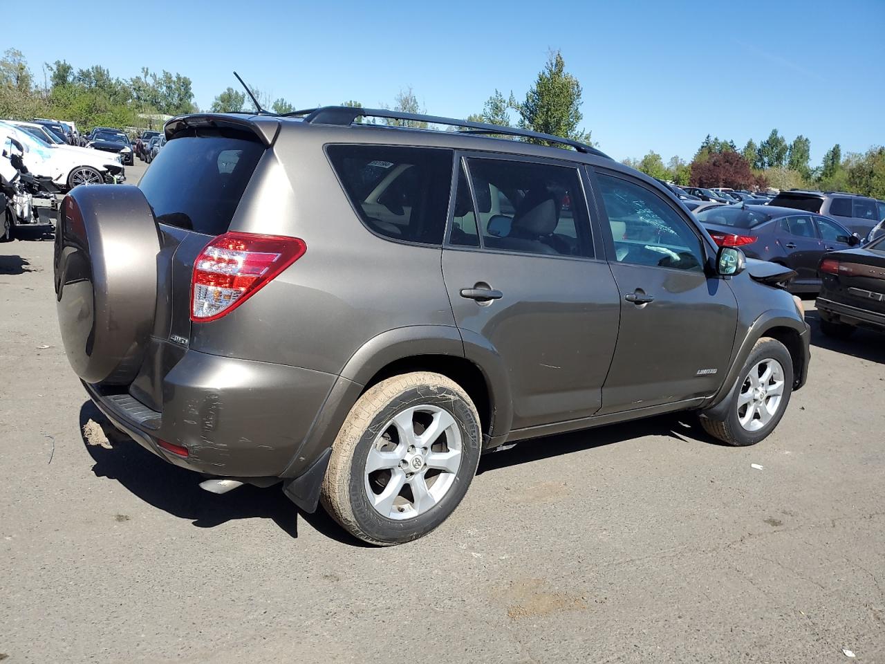 Photo 2 VIN: 2T3DK4DV1BW044547 - TOYOTA RAV 4 