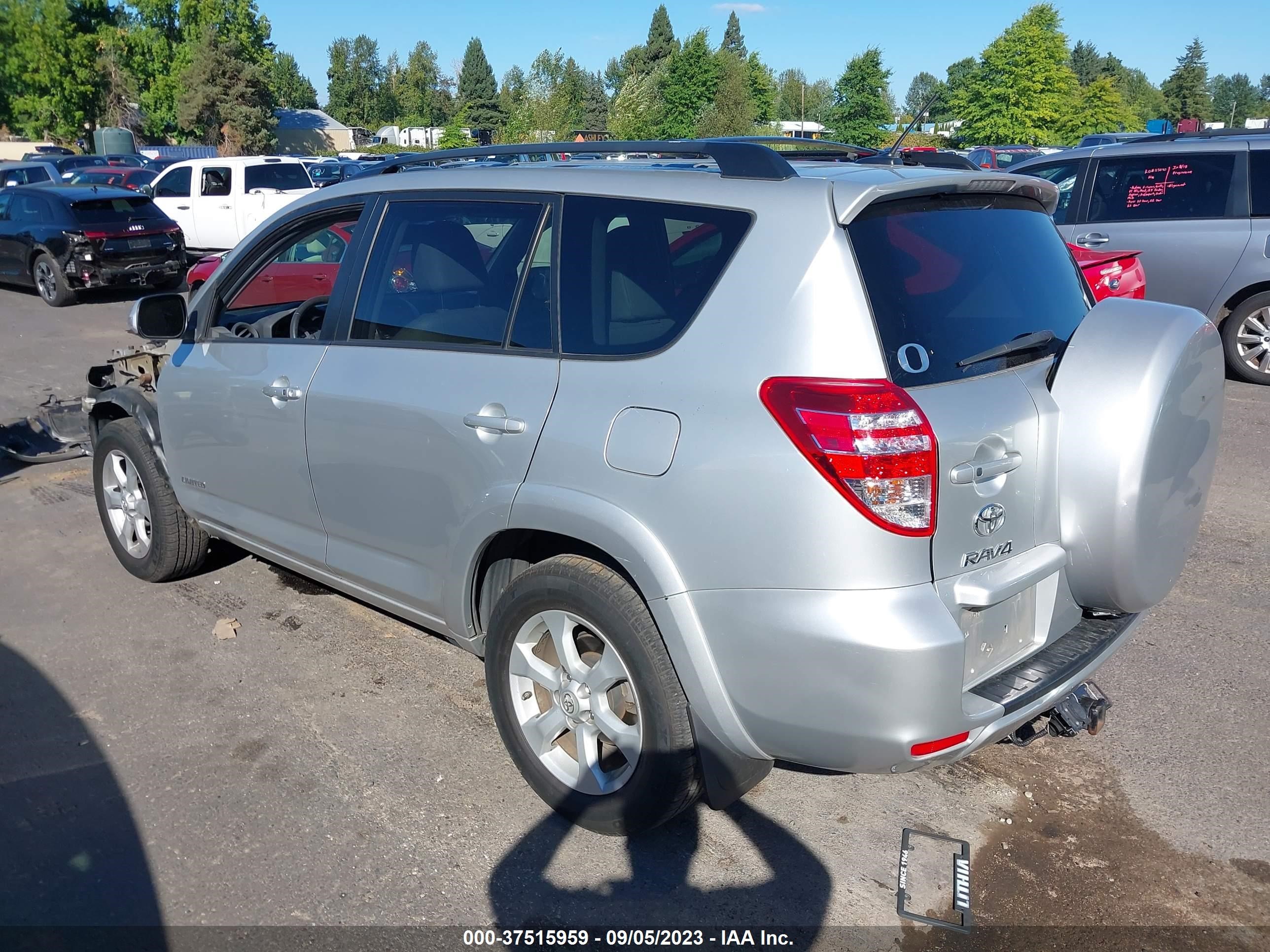 Photo 2 VIN: 2T3DK4DV2BW061017 - TOYOTA RAV 4 