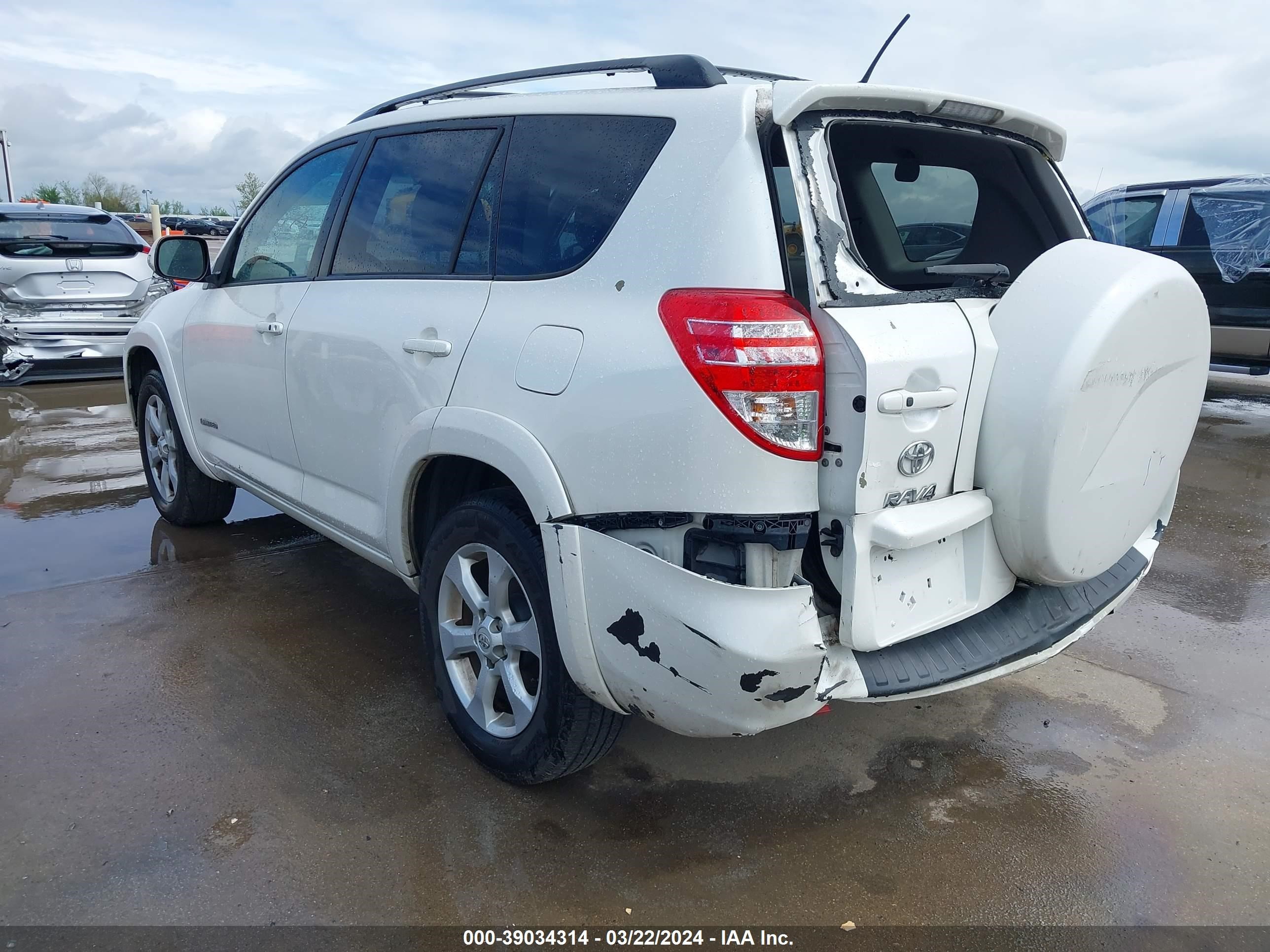 Photo 2 VIN: 2T3DK4DV3CW074585 - TOYOTA RAV 4 