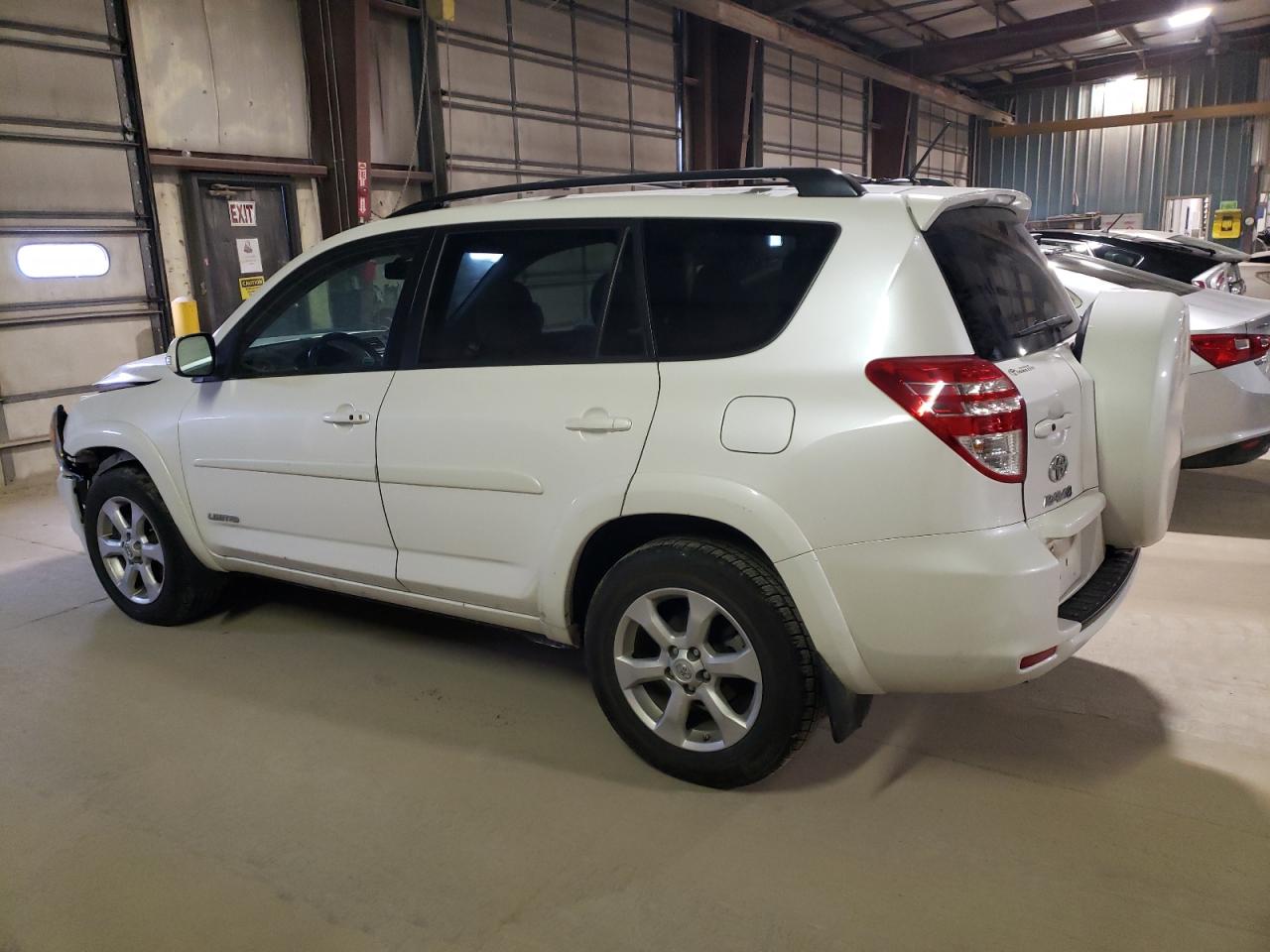 Photo 1 VIN: 2T3DK4DV6CW073334 - TOYOTA RAV 4 